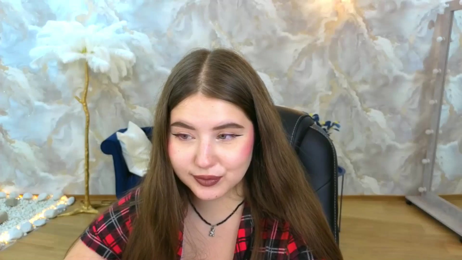 Gallery image thumbnail from AdmireMyEyes's myfreecams stream on, 09/16/2025, 11:03 image 7 of 20