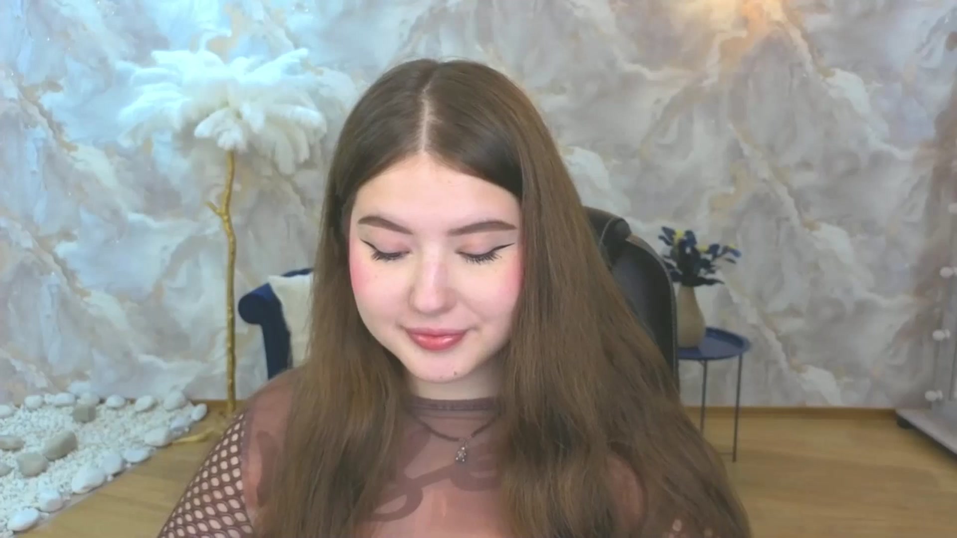 Gallery image thumbnail from AdmireMyEyes's myfreecams stream on, 09/19/2025, 19:08 image 9 of 20