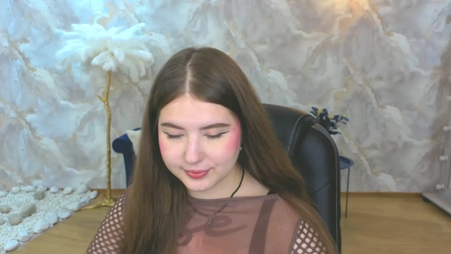 Gallery image thumbnail from AdmireMyEyes's myfreecams stream on, 09/19/2025, 19:08 image 13 of 20