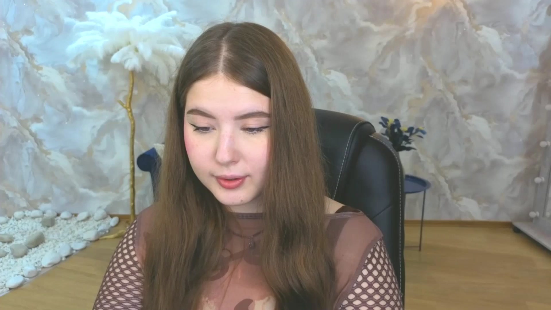 Gallery image thumbnail from AdmireMyEyes's myfreecams stream on, 09/19/2025, 19:47 image 19 of 20