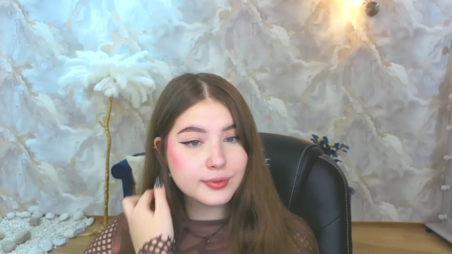 Gallery image thumbnail from AdmireMyEyes's myfreecams stream on, 09/19/2025, 19:47 image 3 of 20