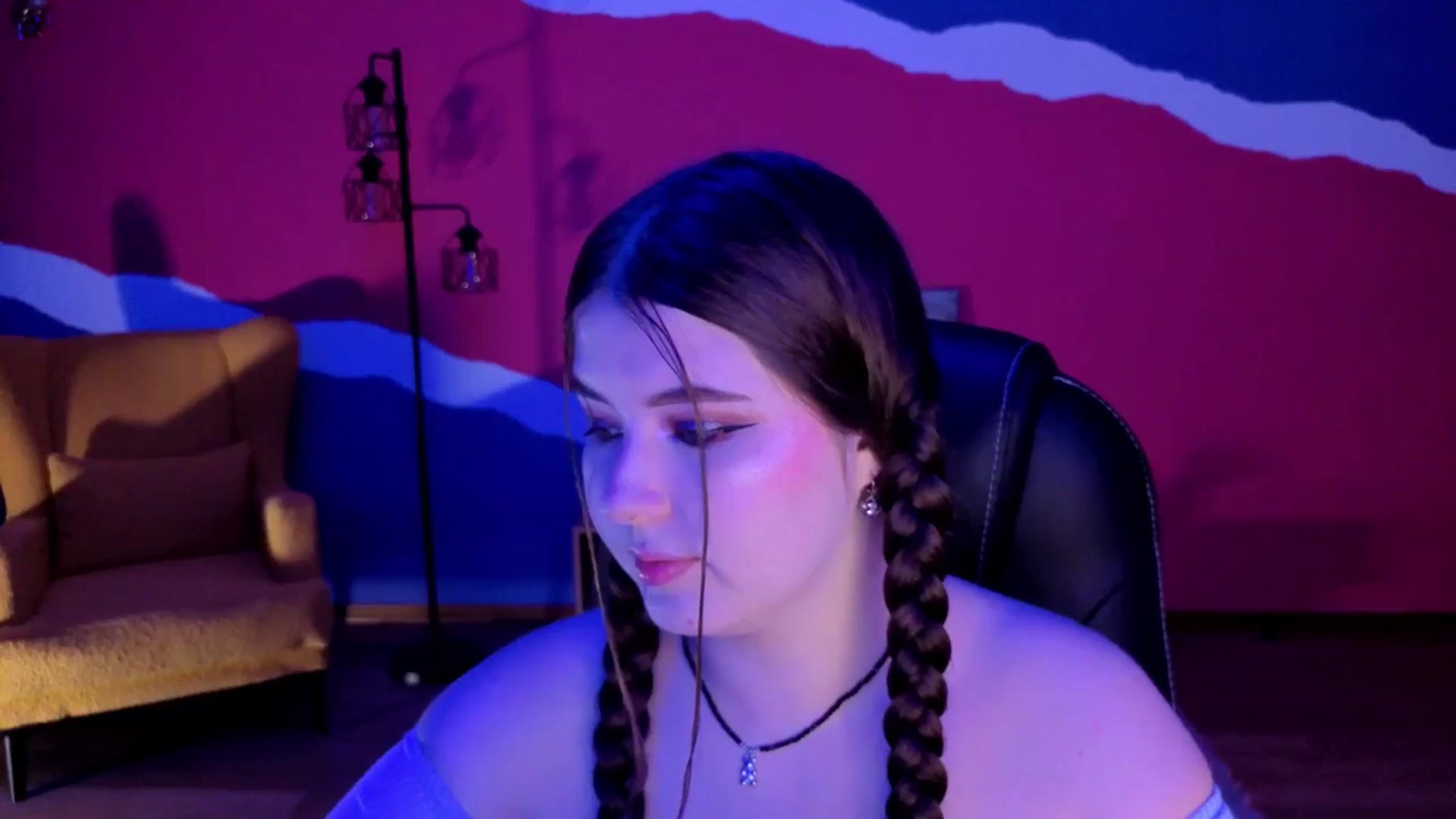 Gallery image thumbnail from AdmireMyEyes's myfreecams stream on, 09/20/2025, 18:34 image 2 of 20