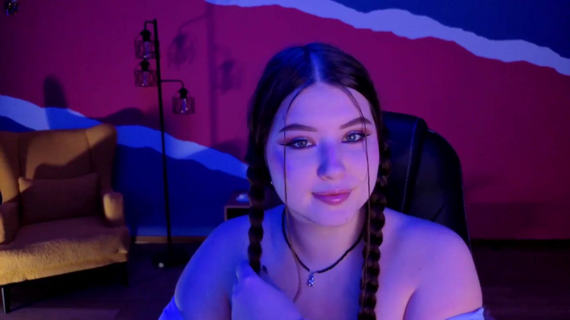 Gallery image thumbnail from AdmireMyEyes's myfreecams stream on, 09/20/2025, 18:34 image 19 of 20