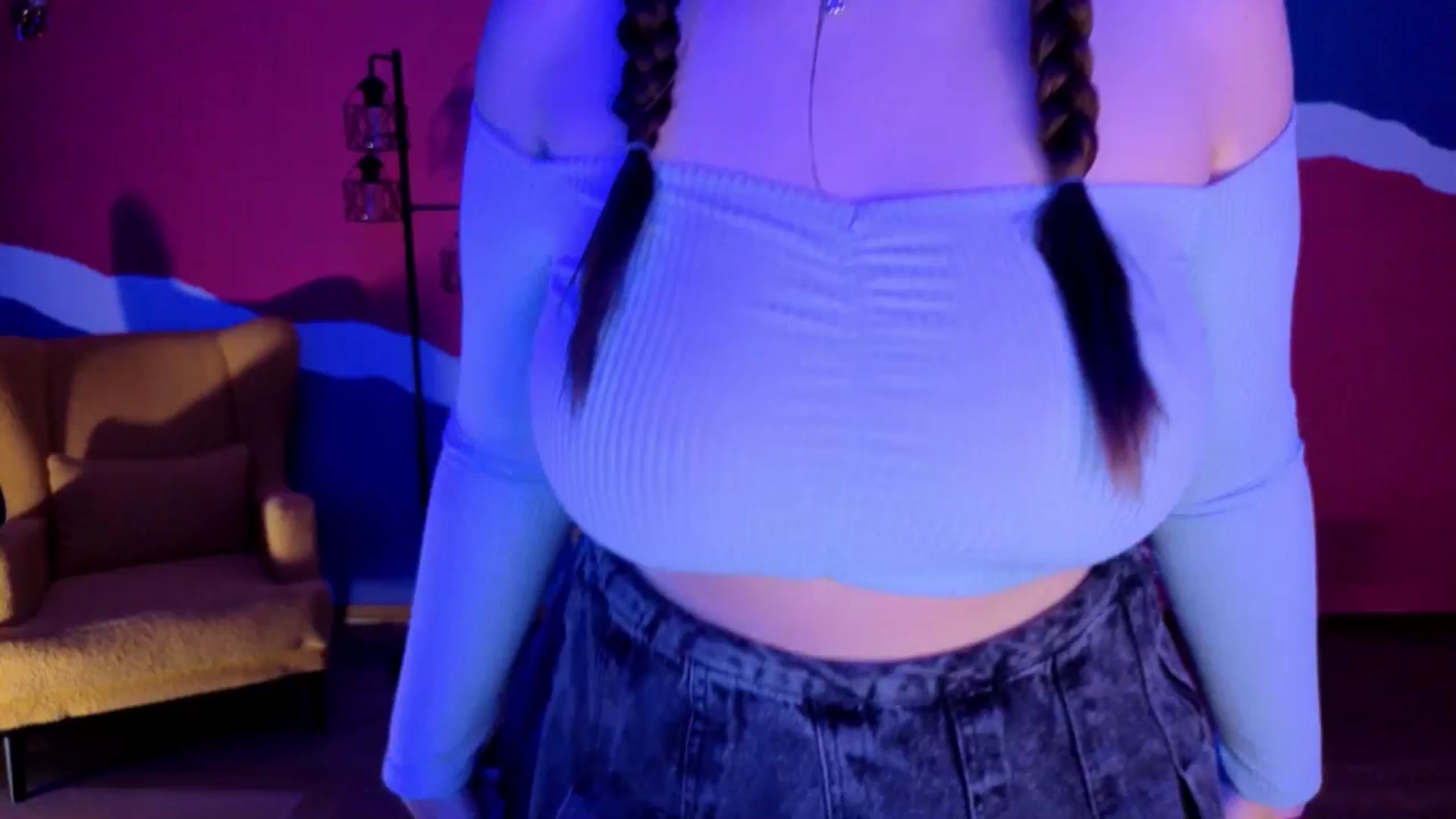 Gallery image thumbnail from AdmireMyEyes's myfreecams stream on, 09/20/2025, 18:34 image 16 of 20