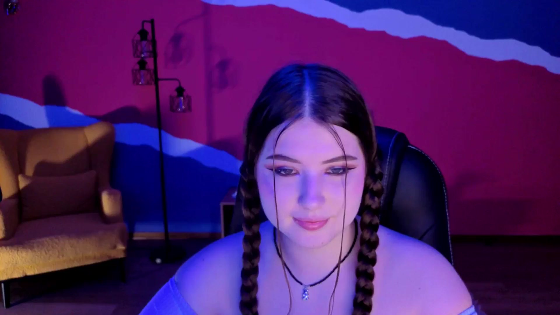 Gallery image thumbnail from AdmireMyEyes's myfreecams stream on, 09/20/2025, 18:34 image 7 of 20