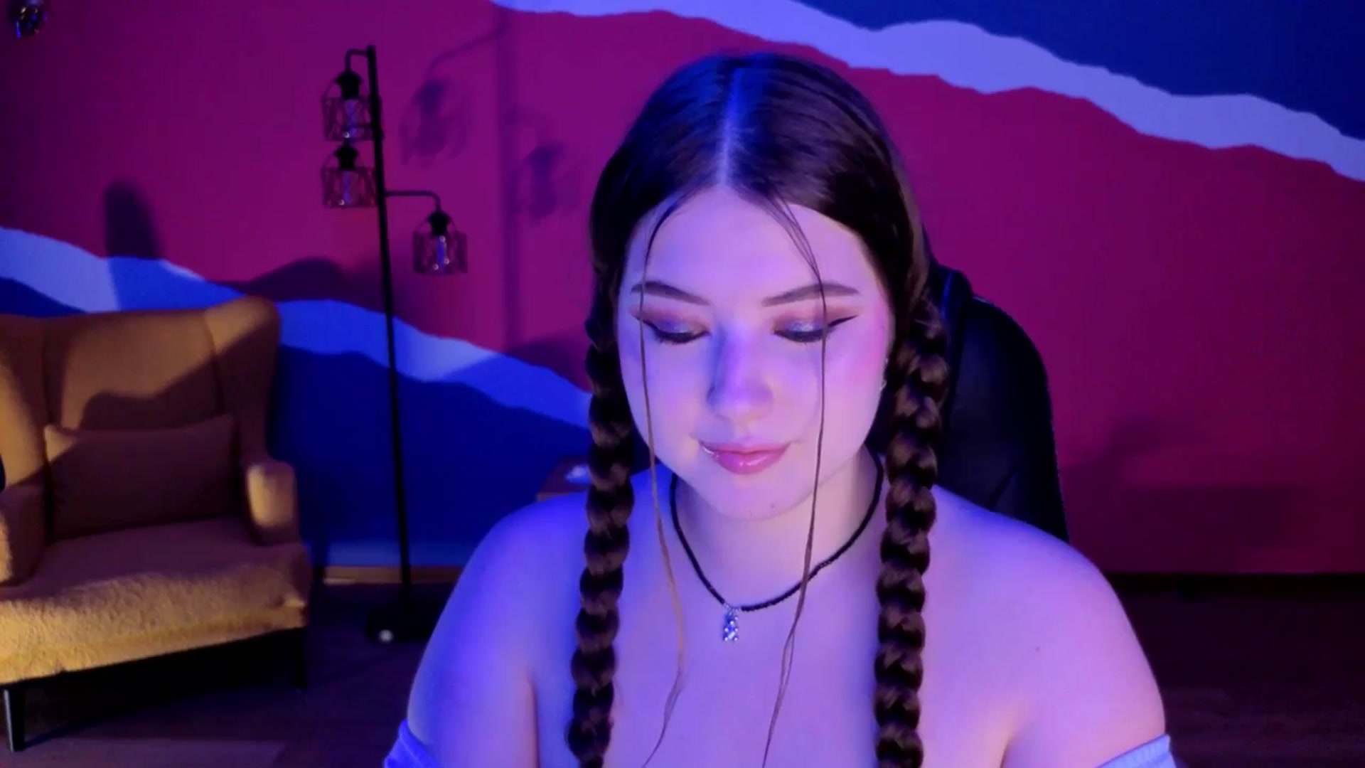 Gallery image thumbnail from AdmireMyEyes's myfreecams stream on, 09/20/2025, 18:34 image 18 of 20