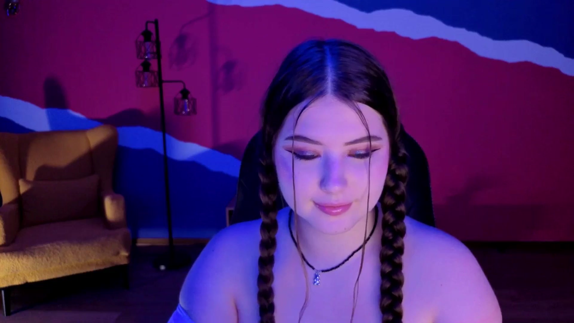 Gallery image thumbnail from AdmireMyEyes's myfreecams stream on, 09/20/2025, 19:17 image 2 of 20
