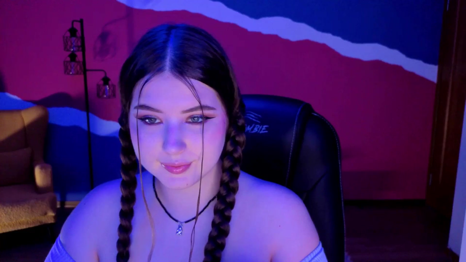 Gallery image thumbnail from AdmireMyEyes's myfreecams stream on, 09/20/2025, 19:17 image 20 of 20