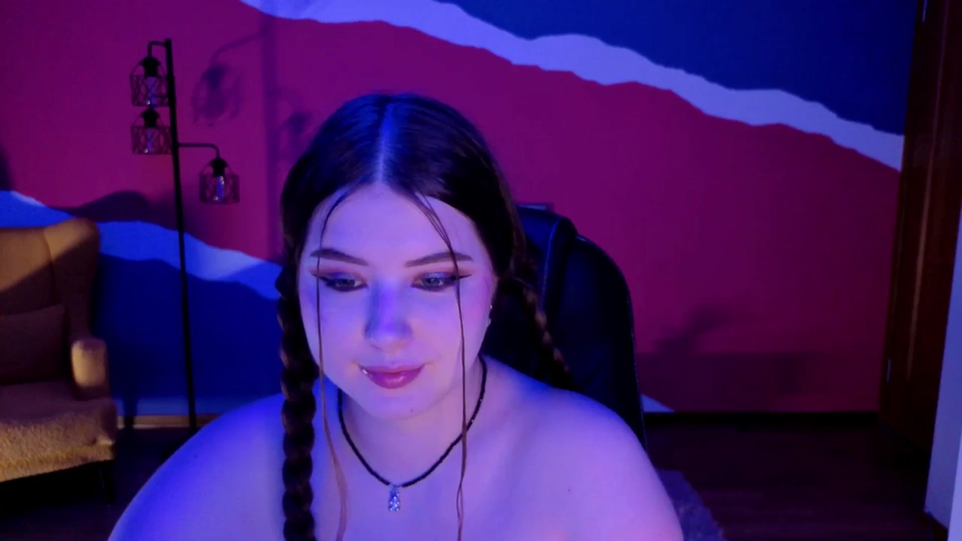 Gallery image thumbnail from AdmireMyEyes's myfreecams stream on, 09/20/2025, 19:47 image 17 of 20