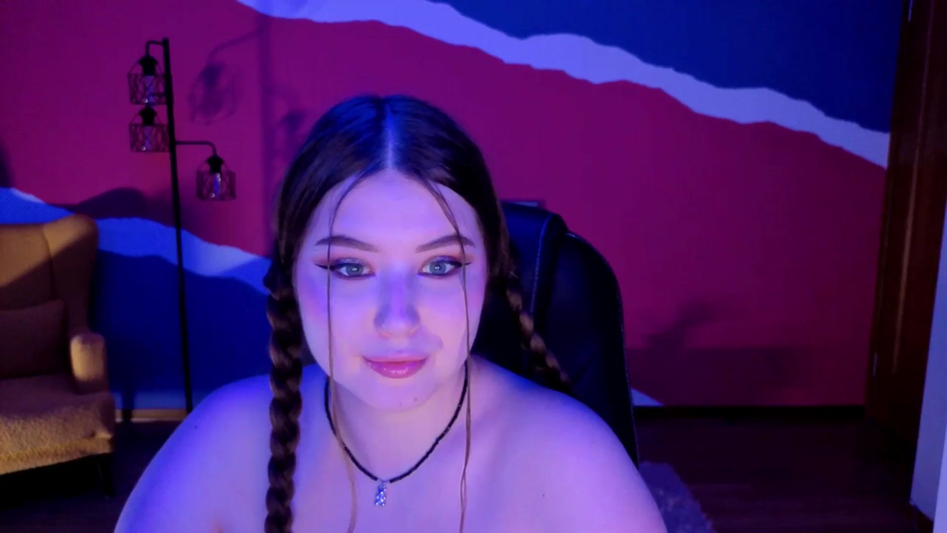 Gallery image thumbnail from AdmireMyEyes's myfreecams stream on, 09/20/2025, 19:47 image 16 of 20