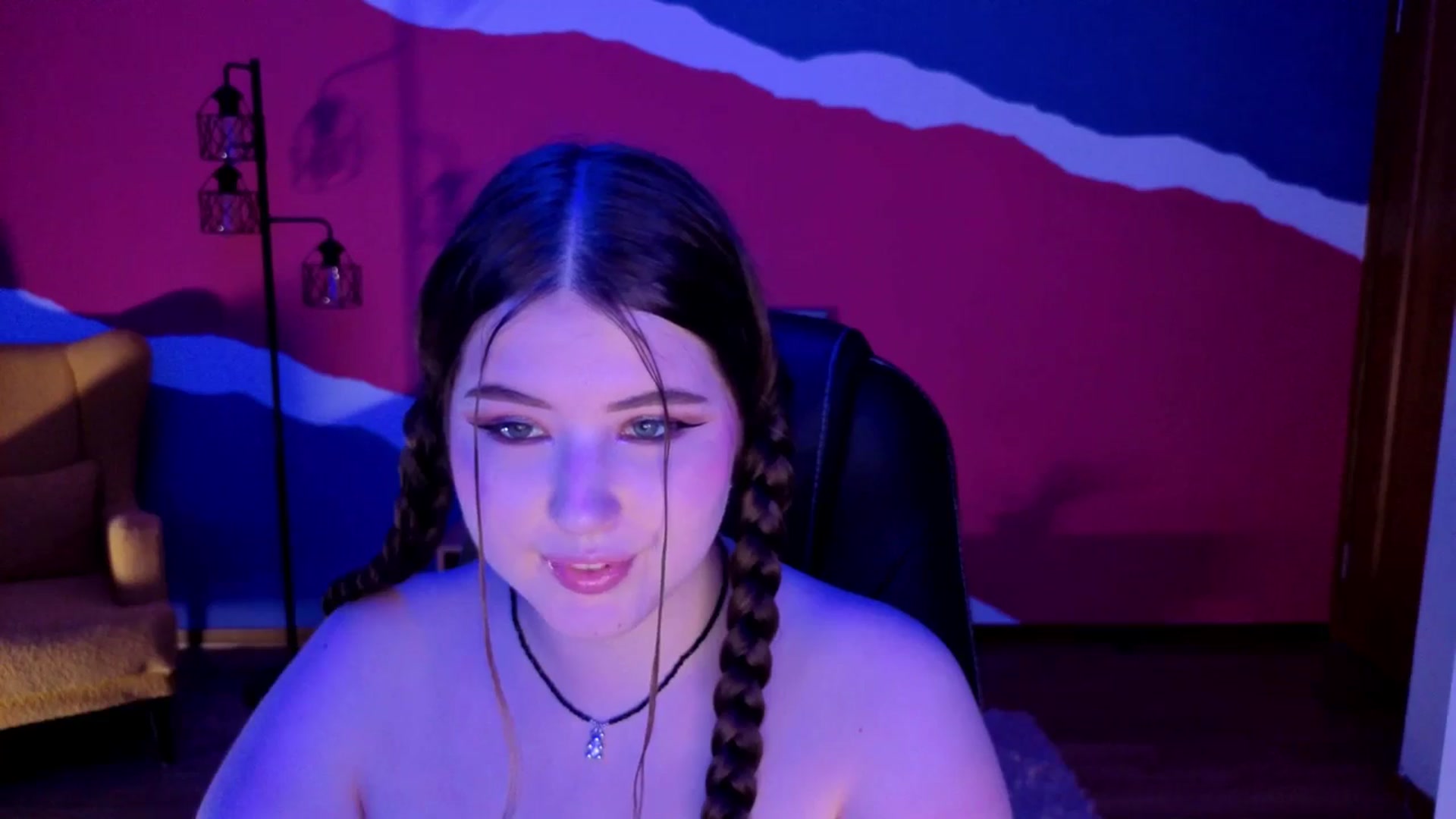 Gallery image thumbnail from AdmireMyEyes's myfreecams stream on, 09/20/2025, 19:47 image 12 of 20