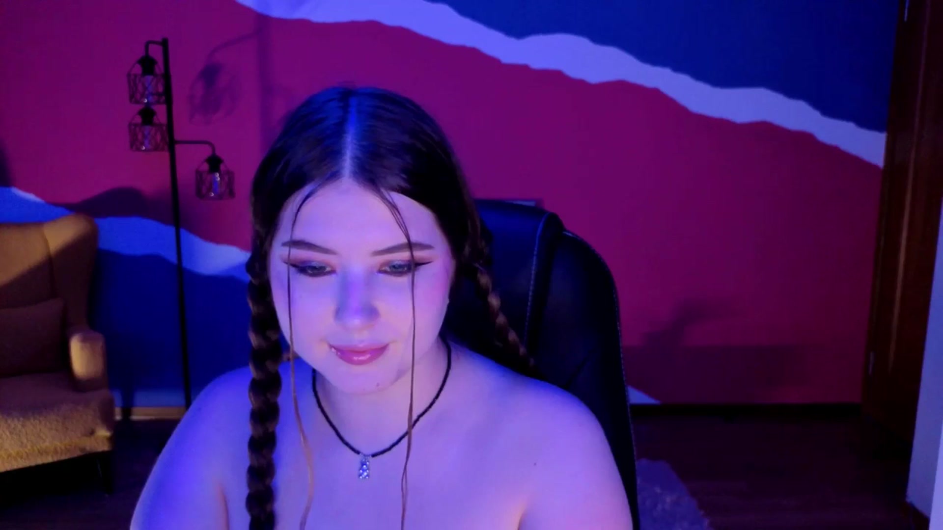 Gallery image thumbnail from AdmireMyEyes's myfreecams stream on, 09/20/2025, 19:47 image 15 of 20