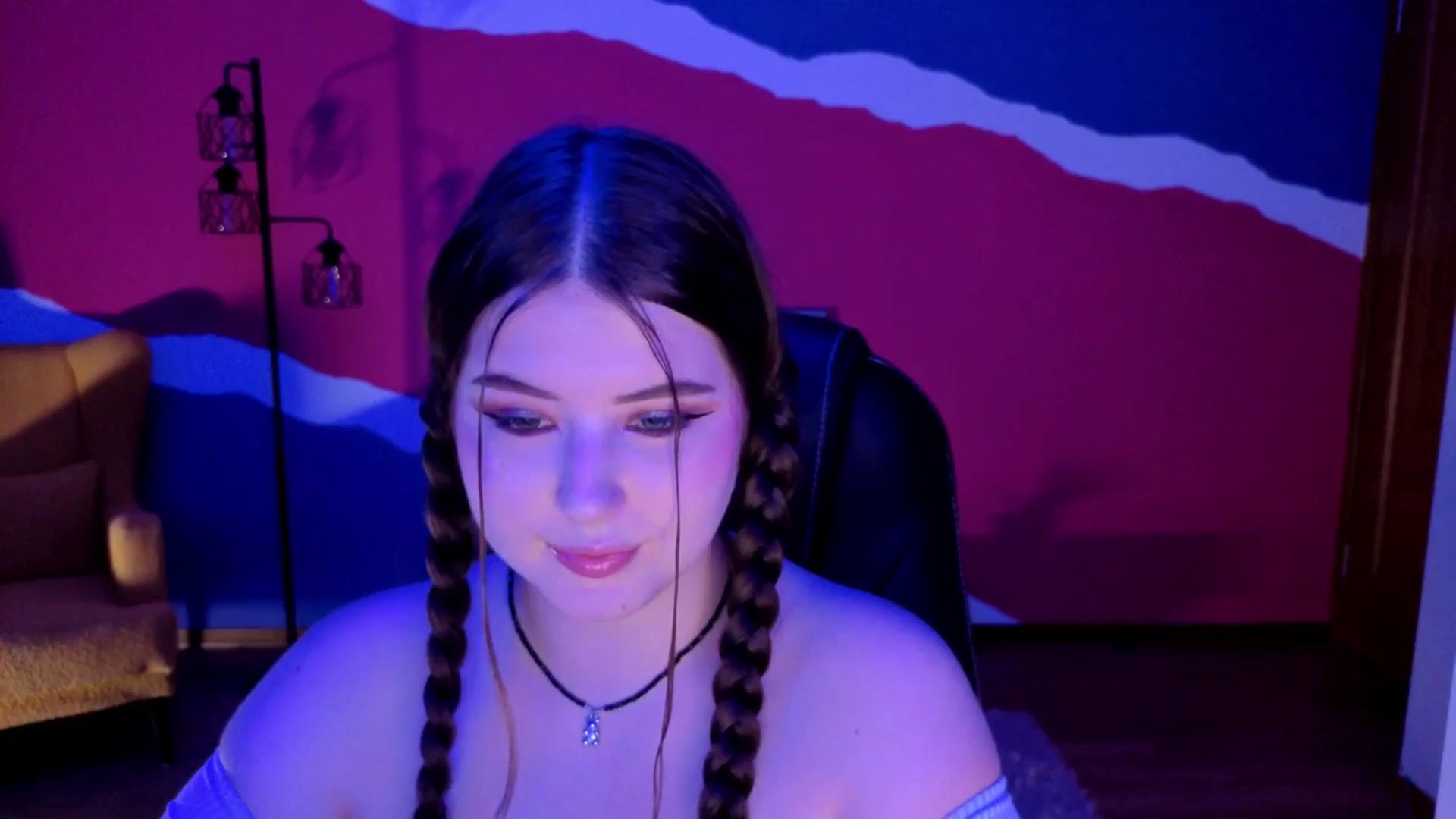 Gallery image thumbnail from AdmireMyEyes's myfreecams stream on, 09/20/2025, 19:47 image 6 of 20