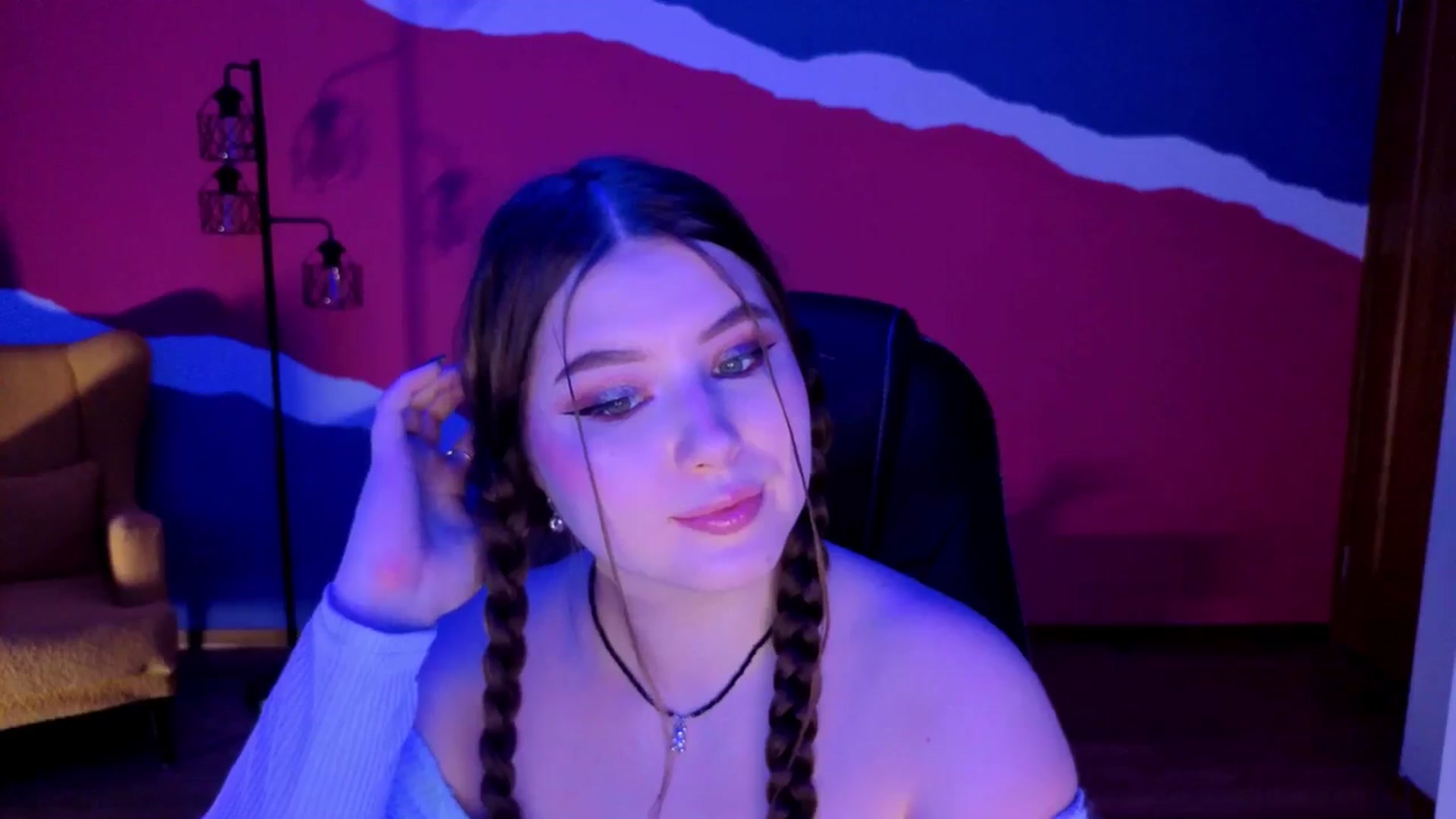 Gallery image thumbnail from AdmireMyEyes's myfreecams stream on, 09/20/2025, 19:47 image 2 of 20