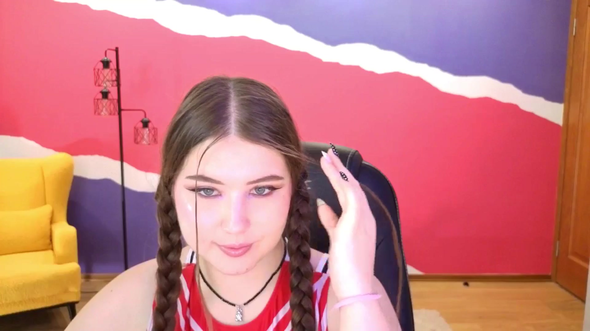 Gallery image thumbnail from AdmireMyEyes's myfreecams stream on, 09/21/2025, 24:53 image 12 of 20