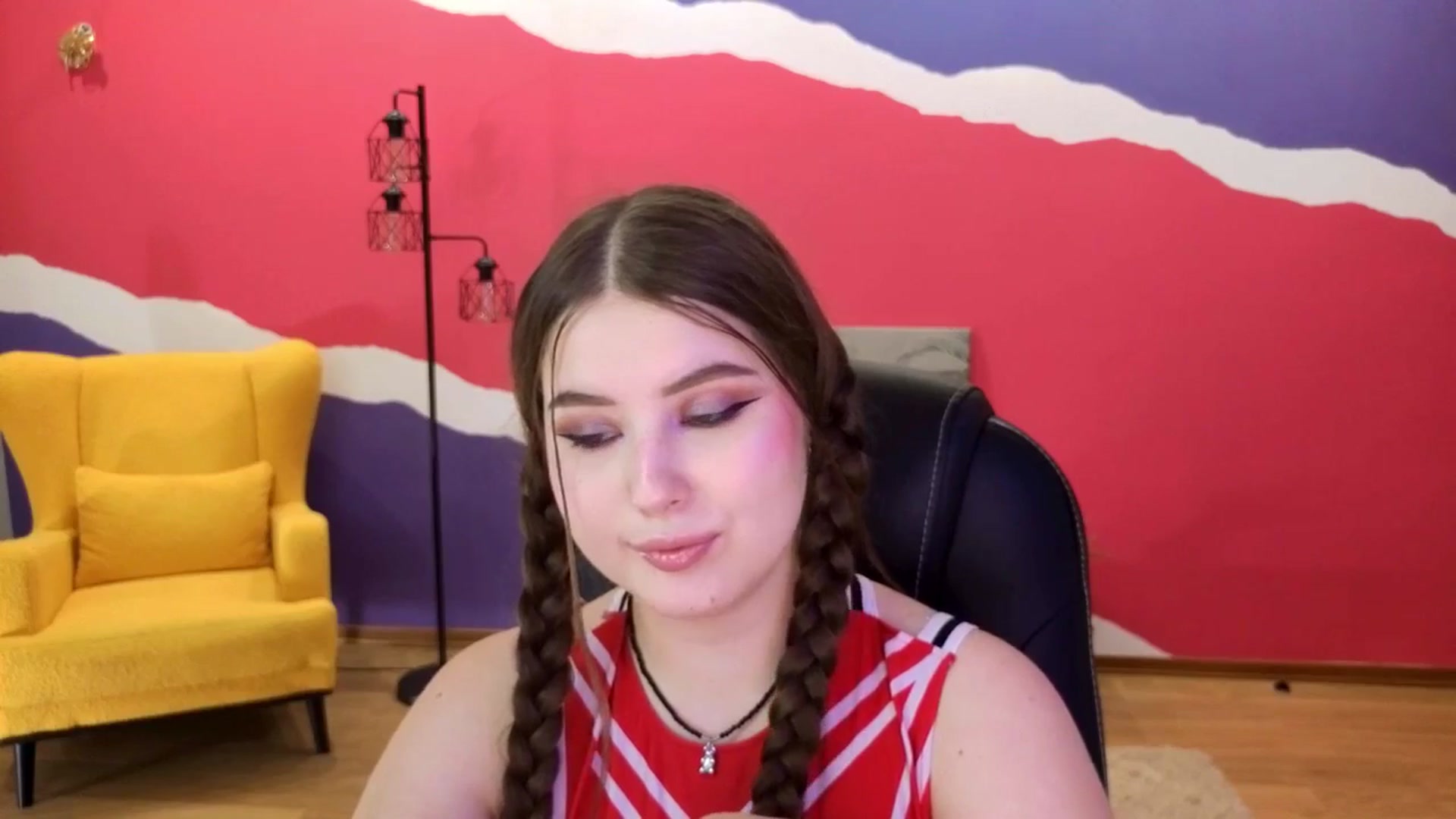 Gallery image thumbnail from AdmireMyEyes's myfreecams stream on, 09/21/2025, 24:53 image 3 of 20