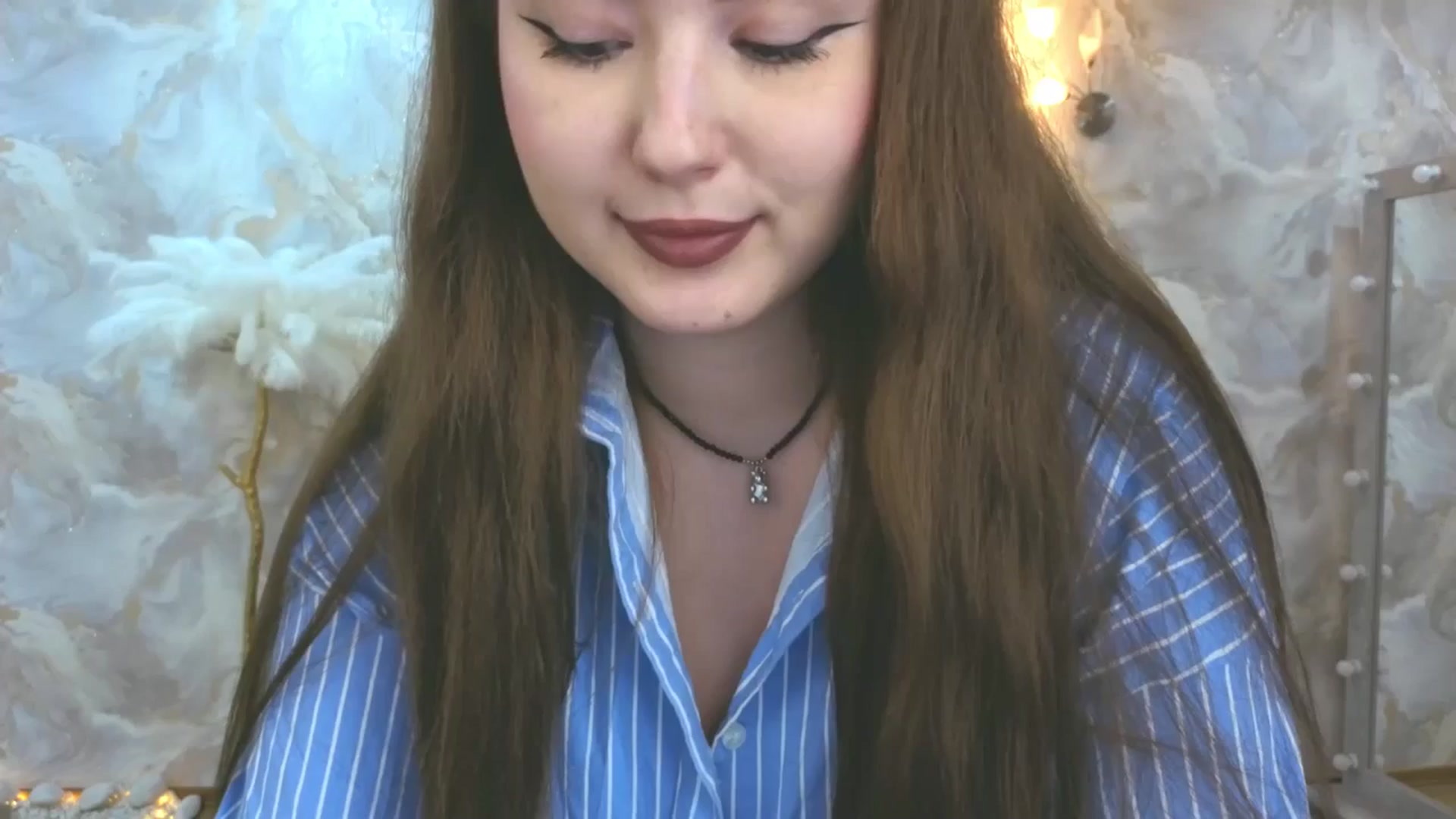 Gallery image thumbnail from AdmireMyEyes's myfreecams stream on, 09/21/2025, 22:54 image 1 of 20