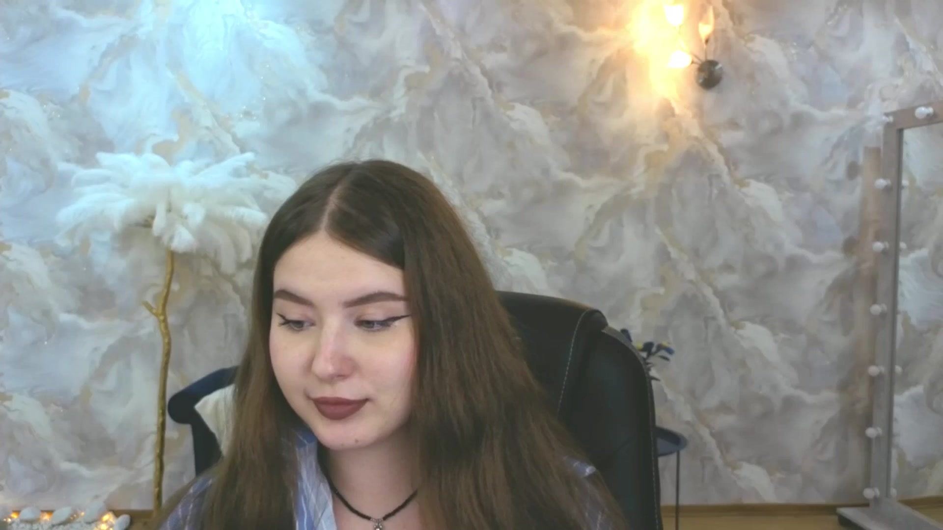 Gallery image thumbnail from AdmireMyEyes's myfreecams stream on, 09/21/2025, 22:54 image 2 of 20