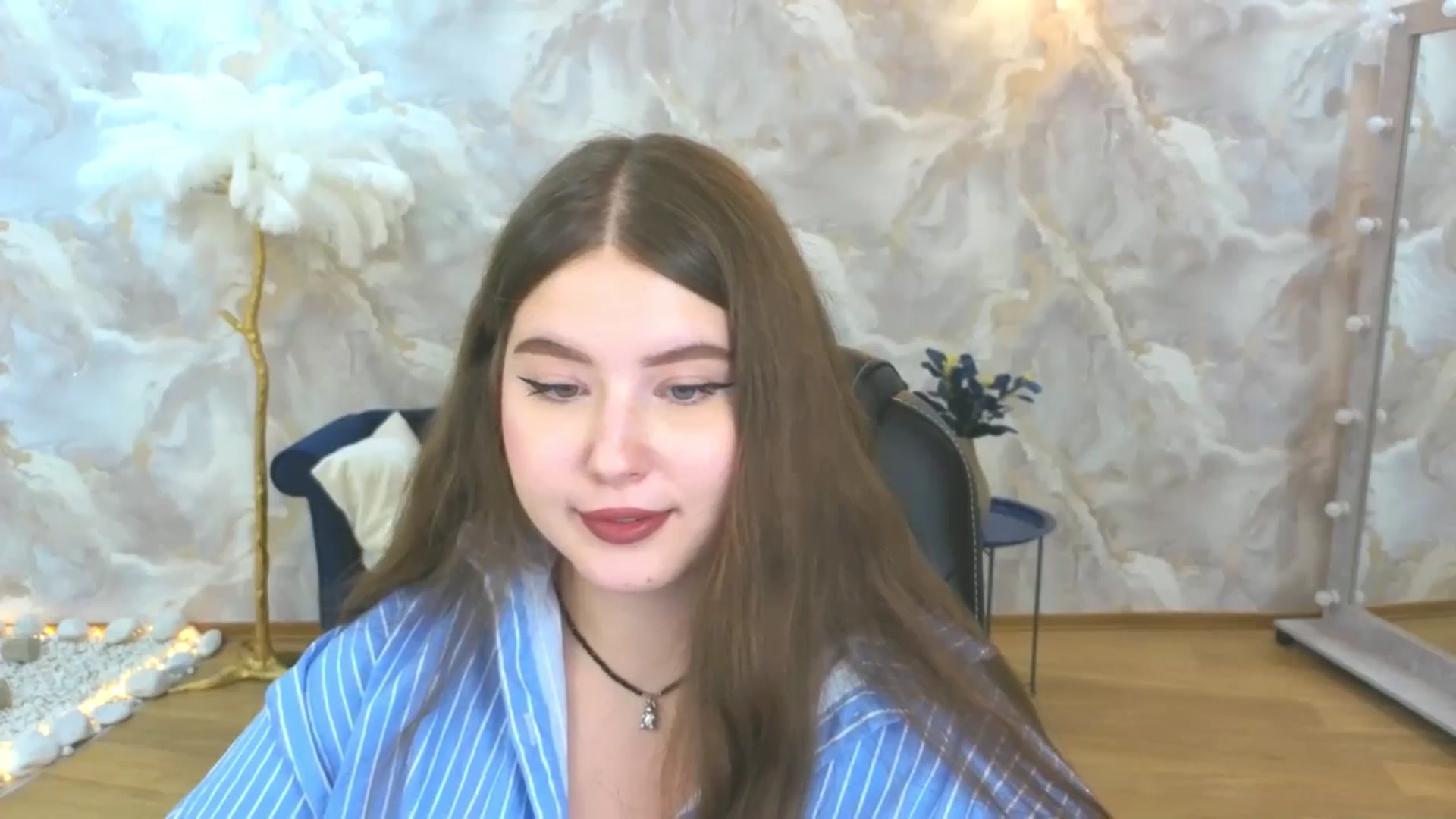 Gallery image thumbnail from AdmireMyEyes's myfreecams stream on, 09/21/2025, 23:48 image 20 of 20