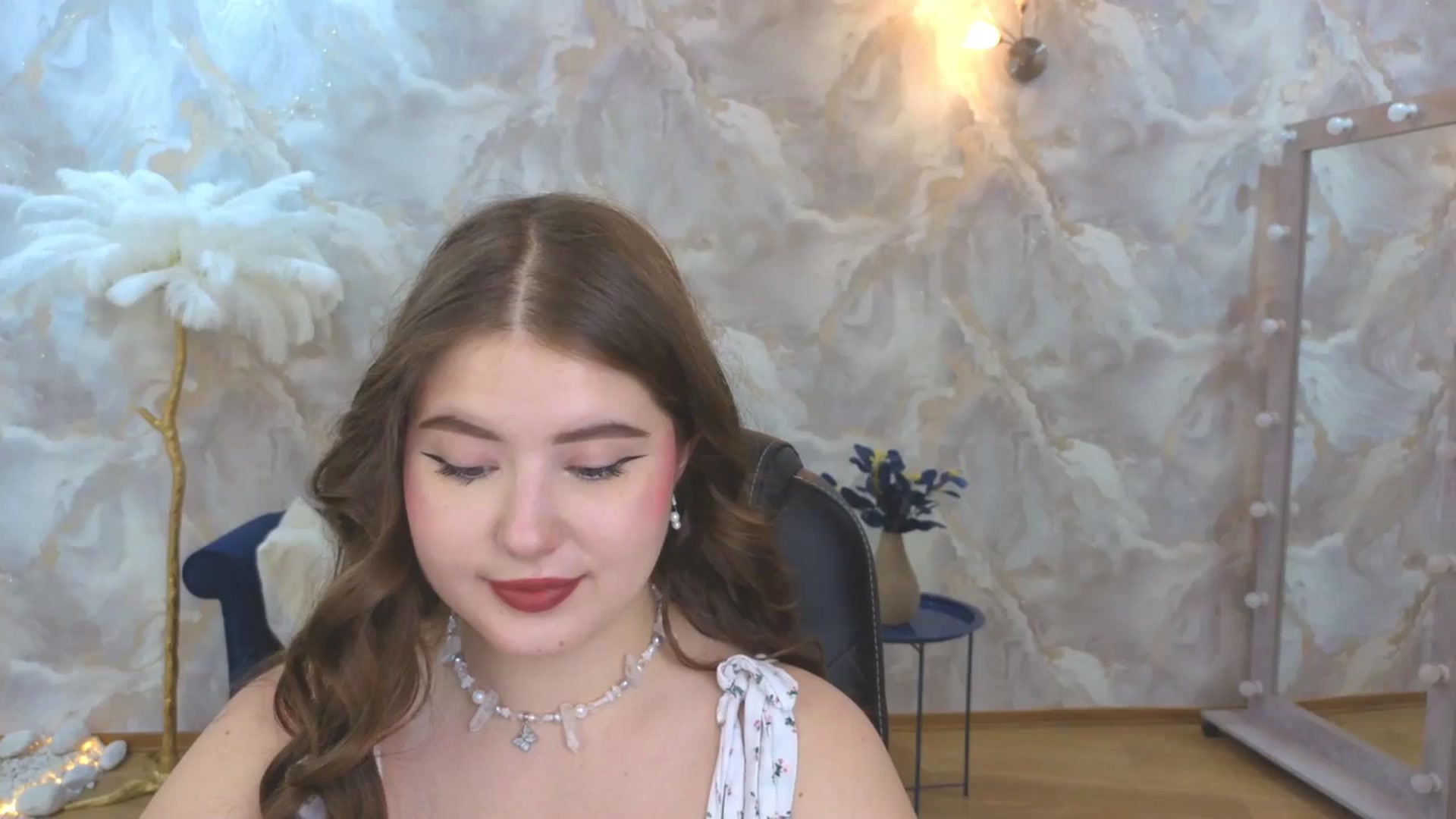Gallery image thumbnail from AdmireMyEyes's myfreecams stream on, 09/23/2025, 07:14 image 9 of 20