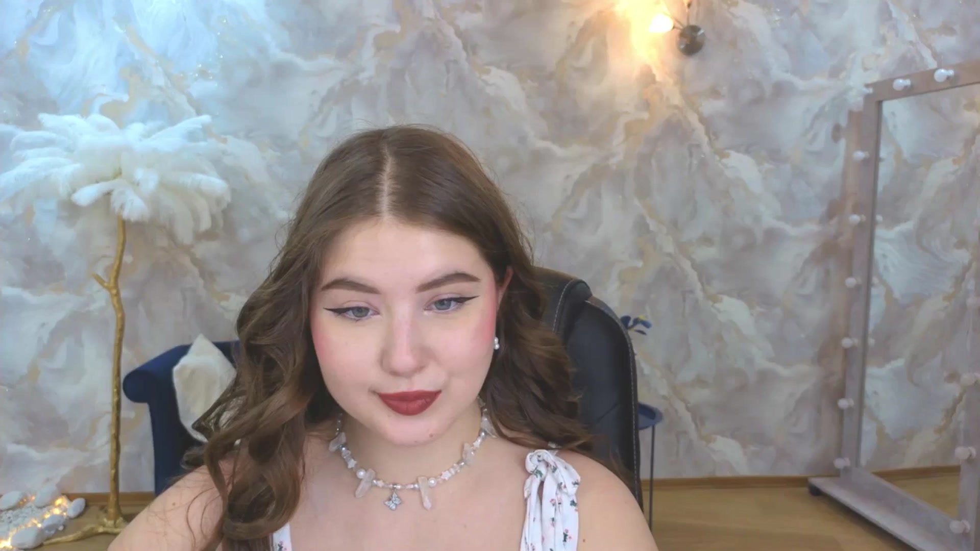 Gallery image thumbnail from AdmireMyEyes's myfreecams stream on, 09/23/2025, 07:14 image 6 of 20