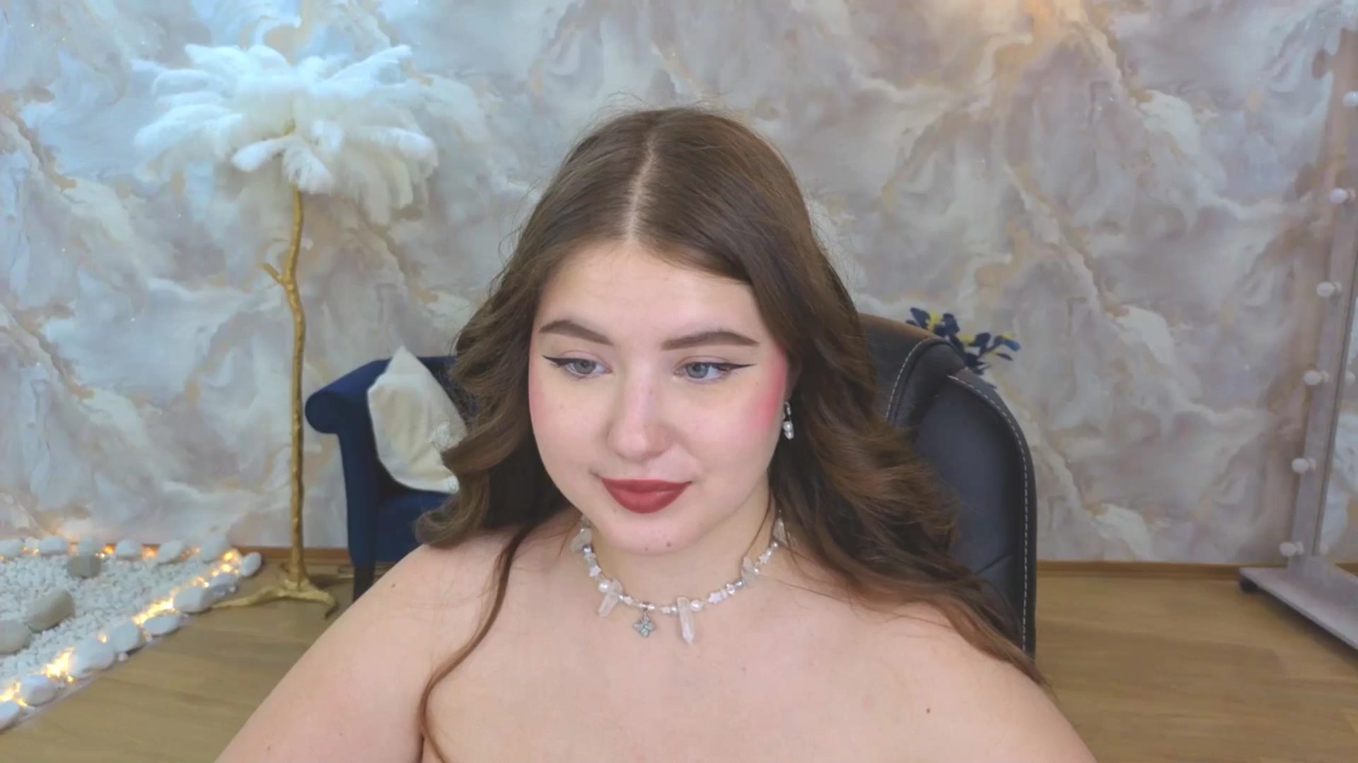 Gallery image thumbnail from AdmireMyEyes's myfreecams stream on, 09/23/2025, 07:47 image 17 of 20