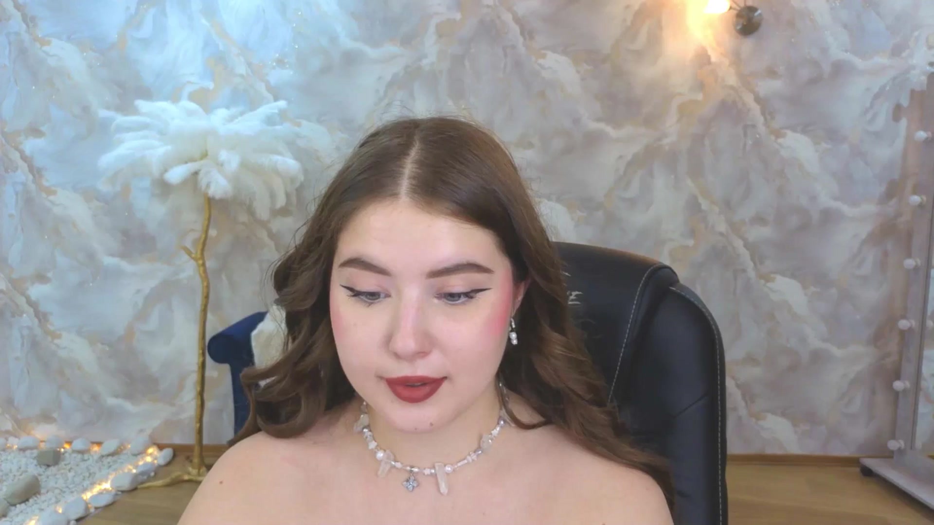 Gallery image thumbnail from AdmireMyEyes's myfreecams stream on, 09/23/2025, 07:47 image 7 of 20