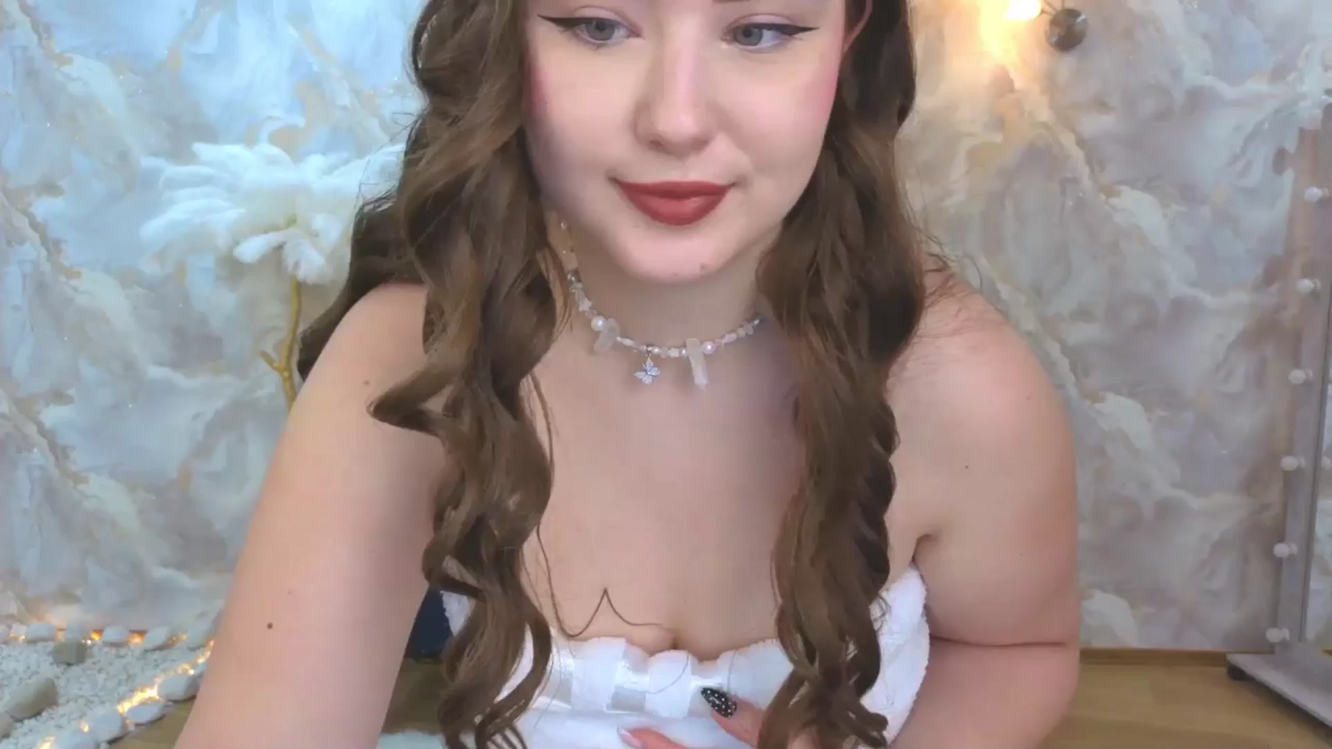 Gallery image thumbnail from AdmireMyEyes's myfreecams stream on, 09/23/2025, 07:47 image 3 of 20