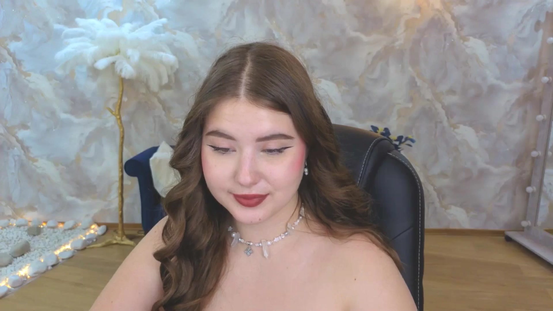 Gallery image thumbnail from AdmireMyEyes's myfreecams stream on, 09/23/2025, 07:47 image 18 of 20