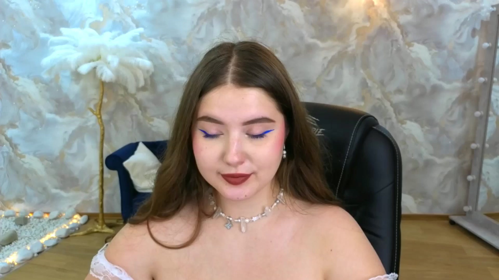 Gallery image thumbnail from AdmireMyEyes's myfreecams stream on, 09/24/2025, 07:36 image 17 of 20