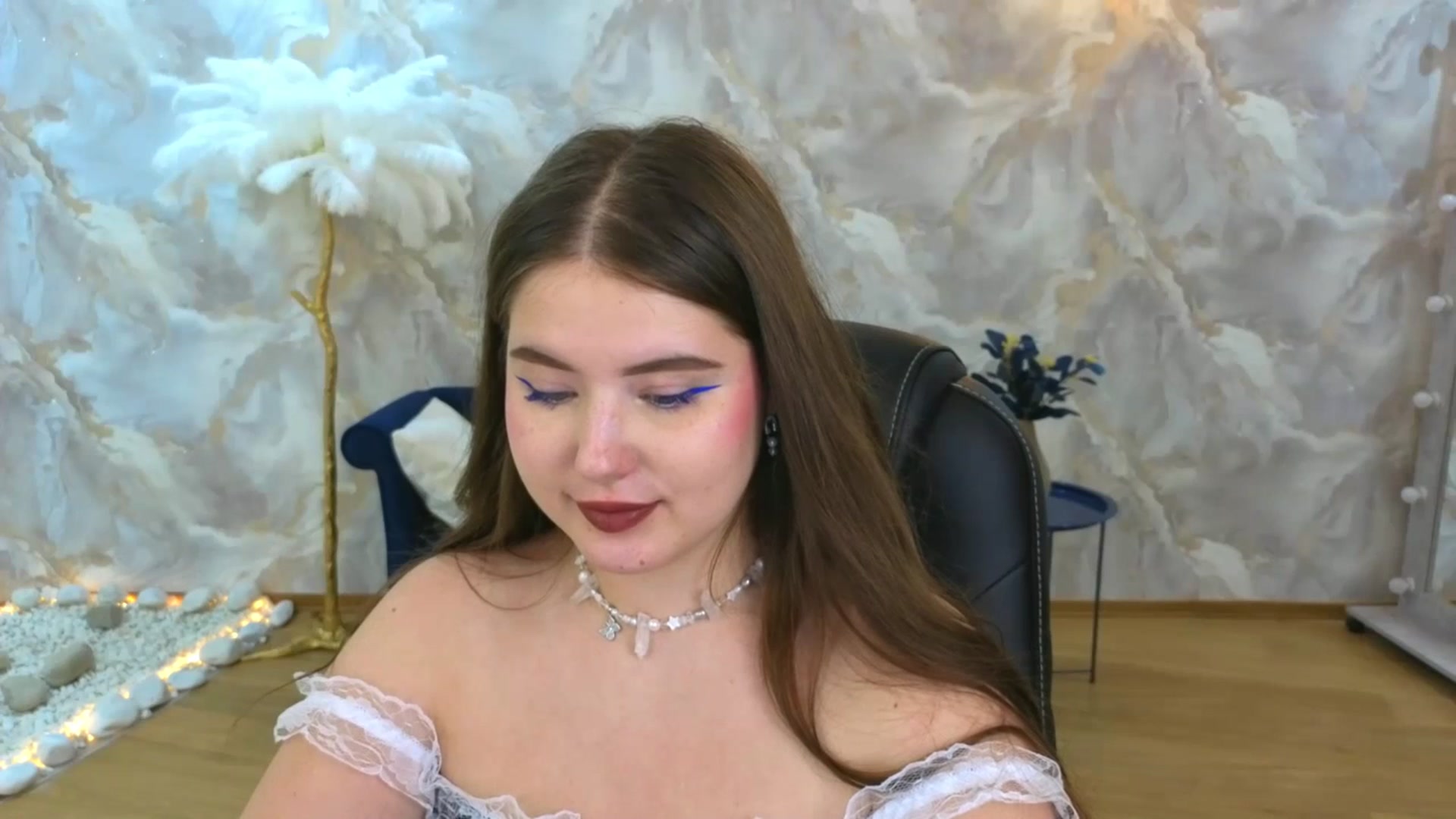 Gallery image thumbnail from AdmireMyEyes's myfreecams stream on, 09/24/2025, 09:46 image 8 of 20