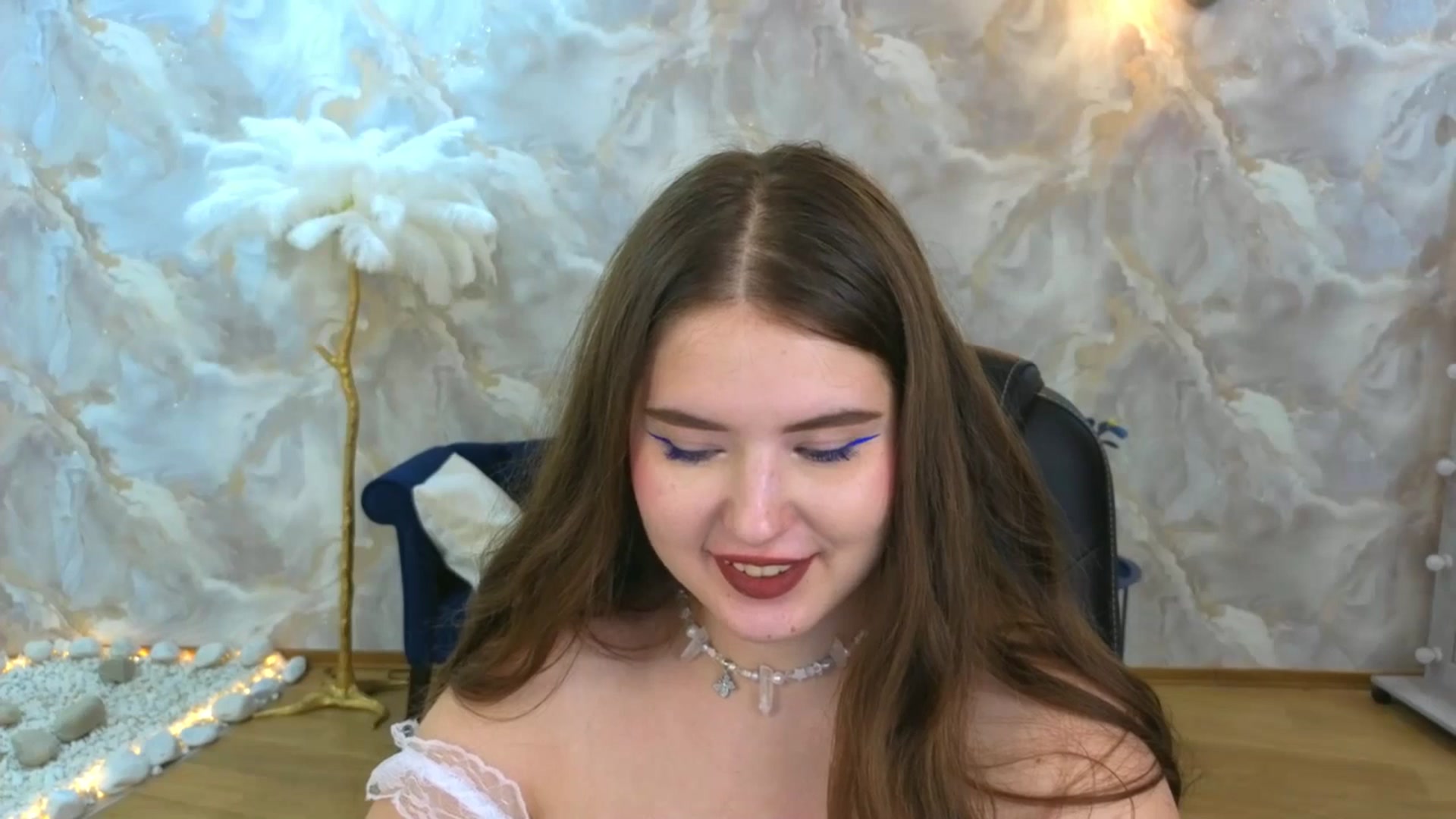 Gallery image thumbnail from AdmireMyEyes's myfreecams stream on, 09/24/2025, 09:46 image 17 of 20