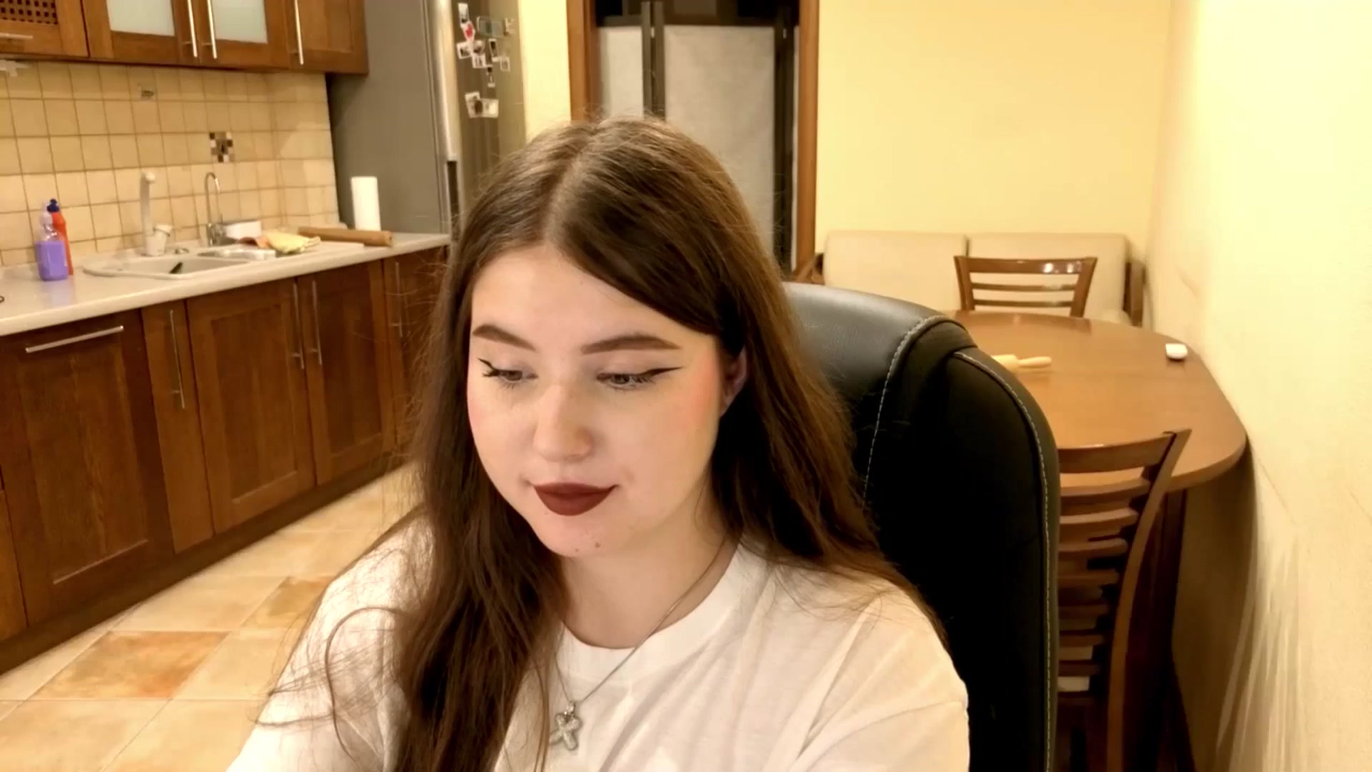 Gallery image thumbnail from AdmireMyEyes's myfreecams stream on, 09/25/2025, 10:41 image 15 of 20