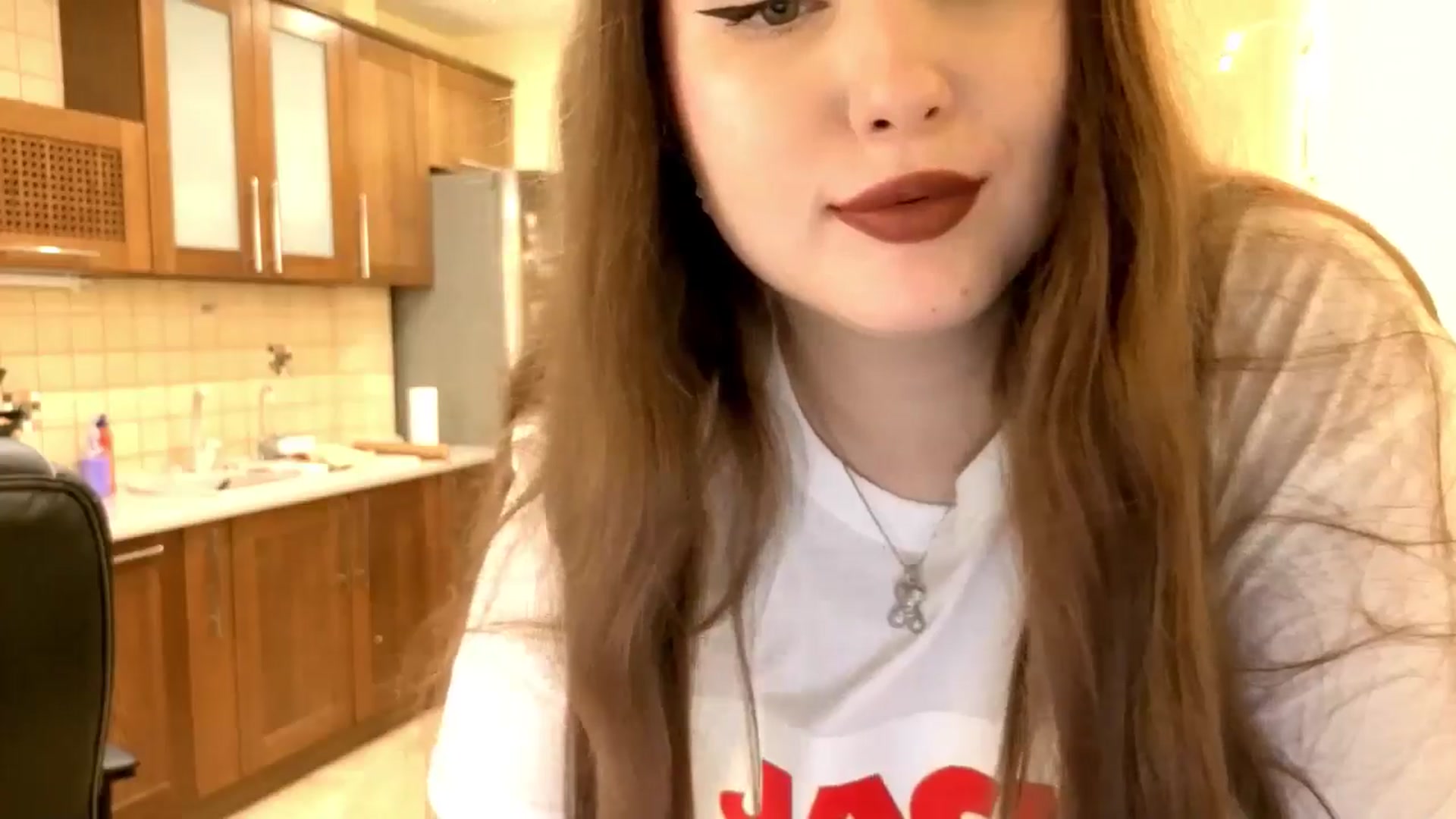 Gallery image thumbnail from AdmireMyEyes's myfreecams stream on, 09/25/2025, 10:41 image 3 of 20