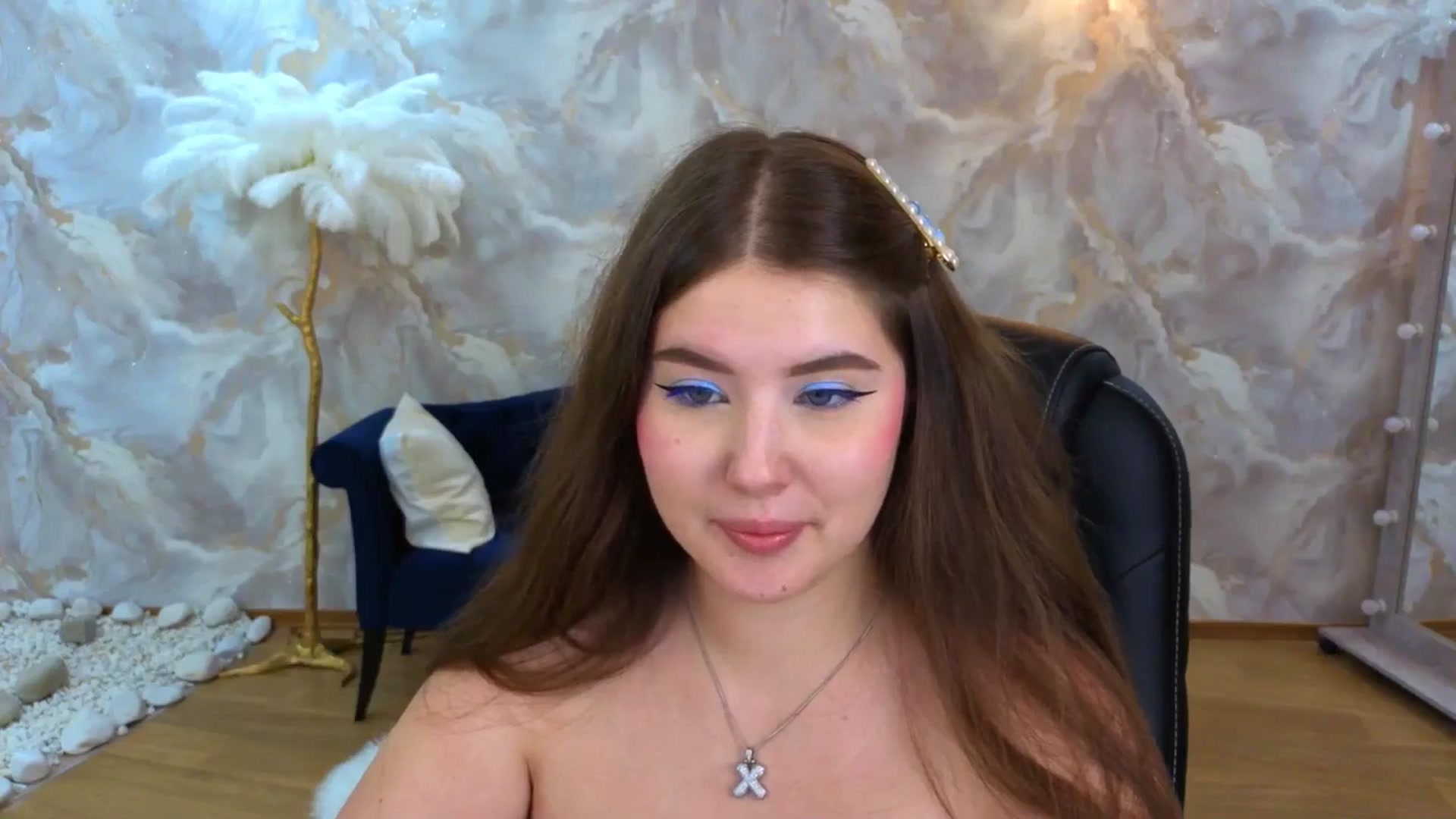 Gallery image thumbnail from AdmireMyEyes's myfreecams stream on, 09/27/2025, 01:02 image 6 of 20