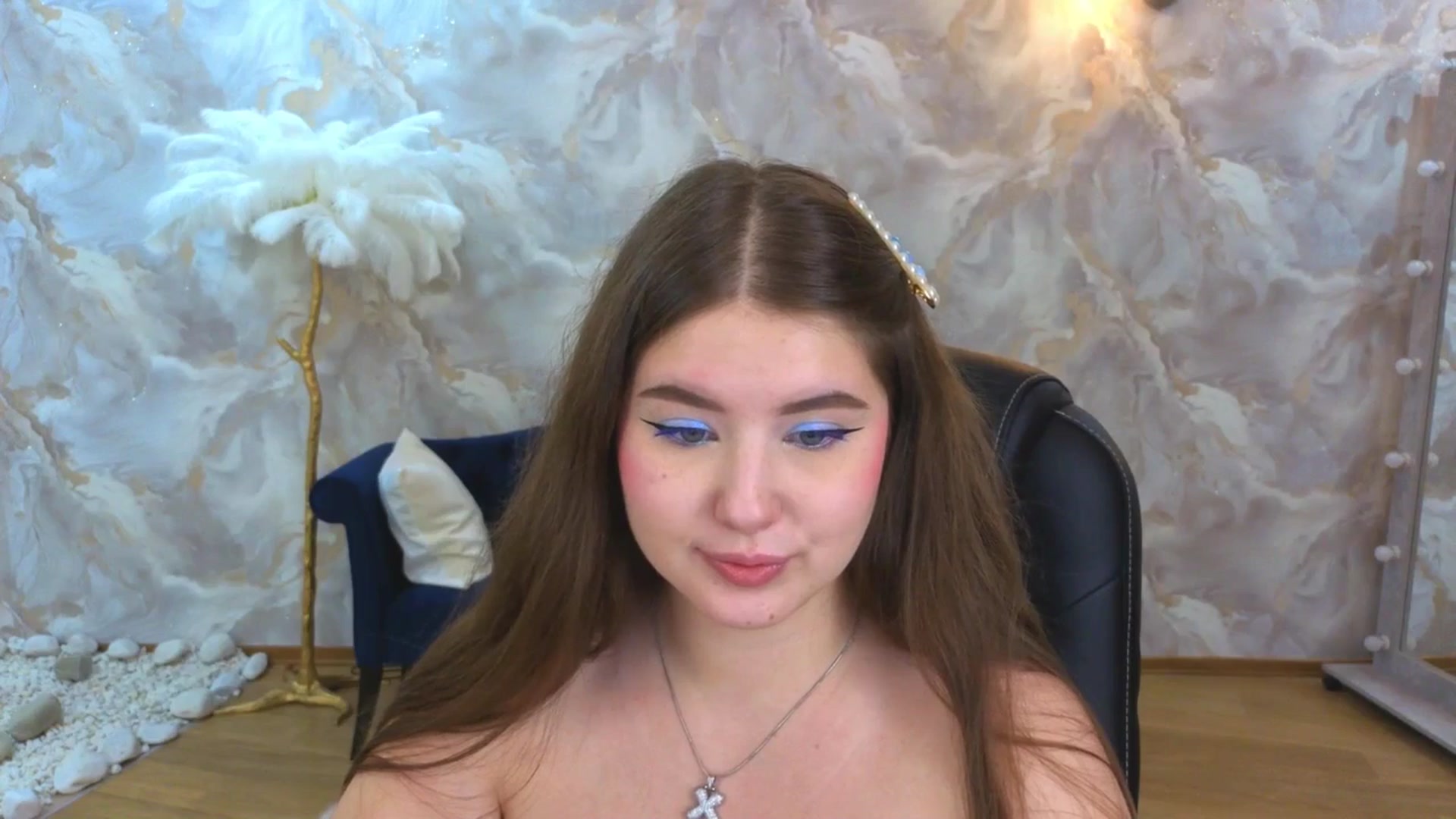 Gallery image thumbnail from AdmireMyEyes's myfreecams stream on, 09/27/2025, 01:02 image 15 of 20
