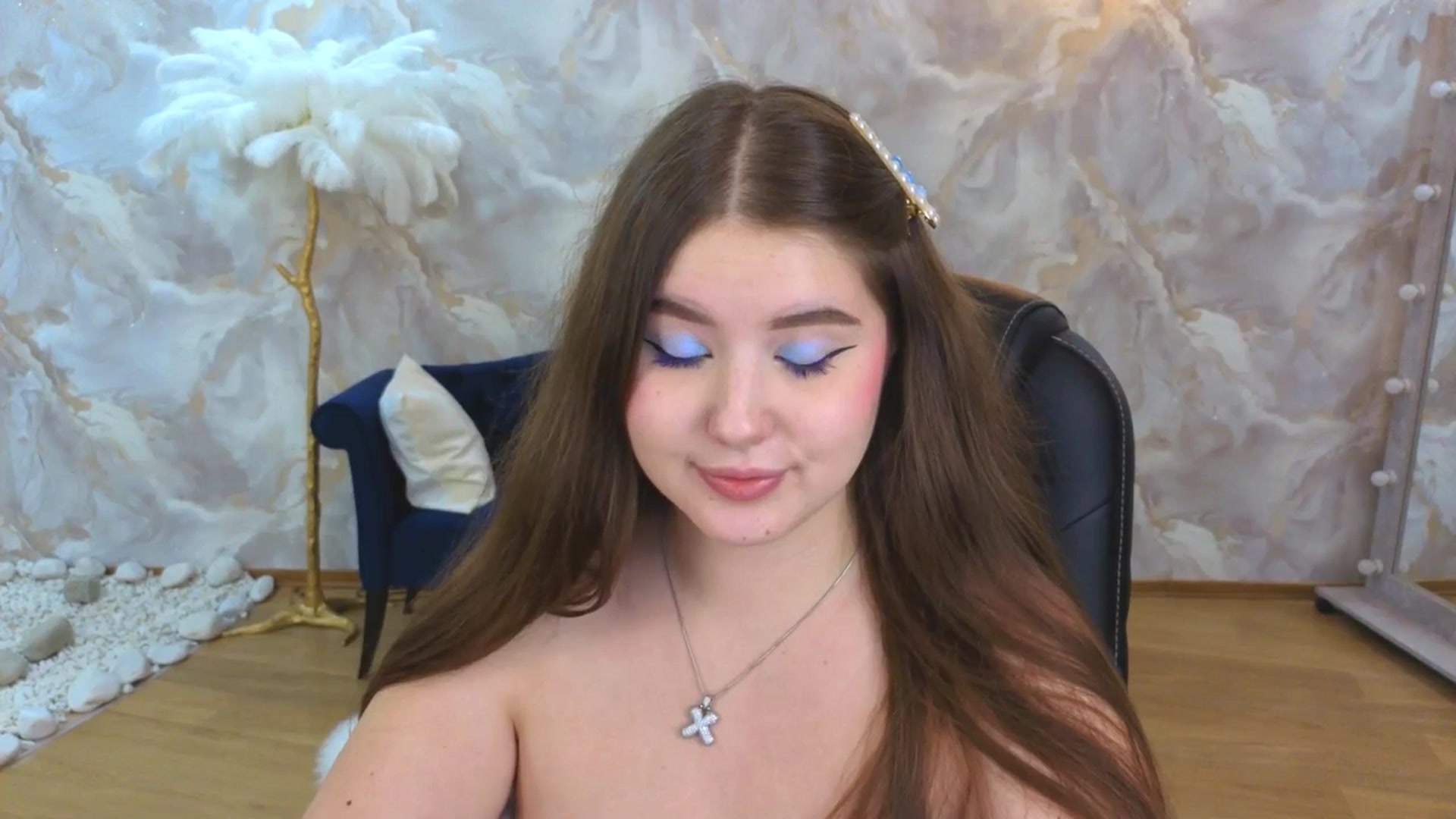 Gallery image thumbnail from AdmireMyEyes's myfreecams stream on, 09/27/2025, 01:02 image 19 of 20