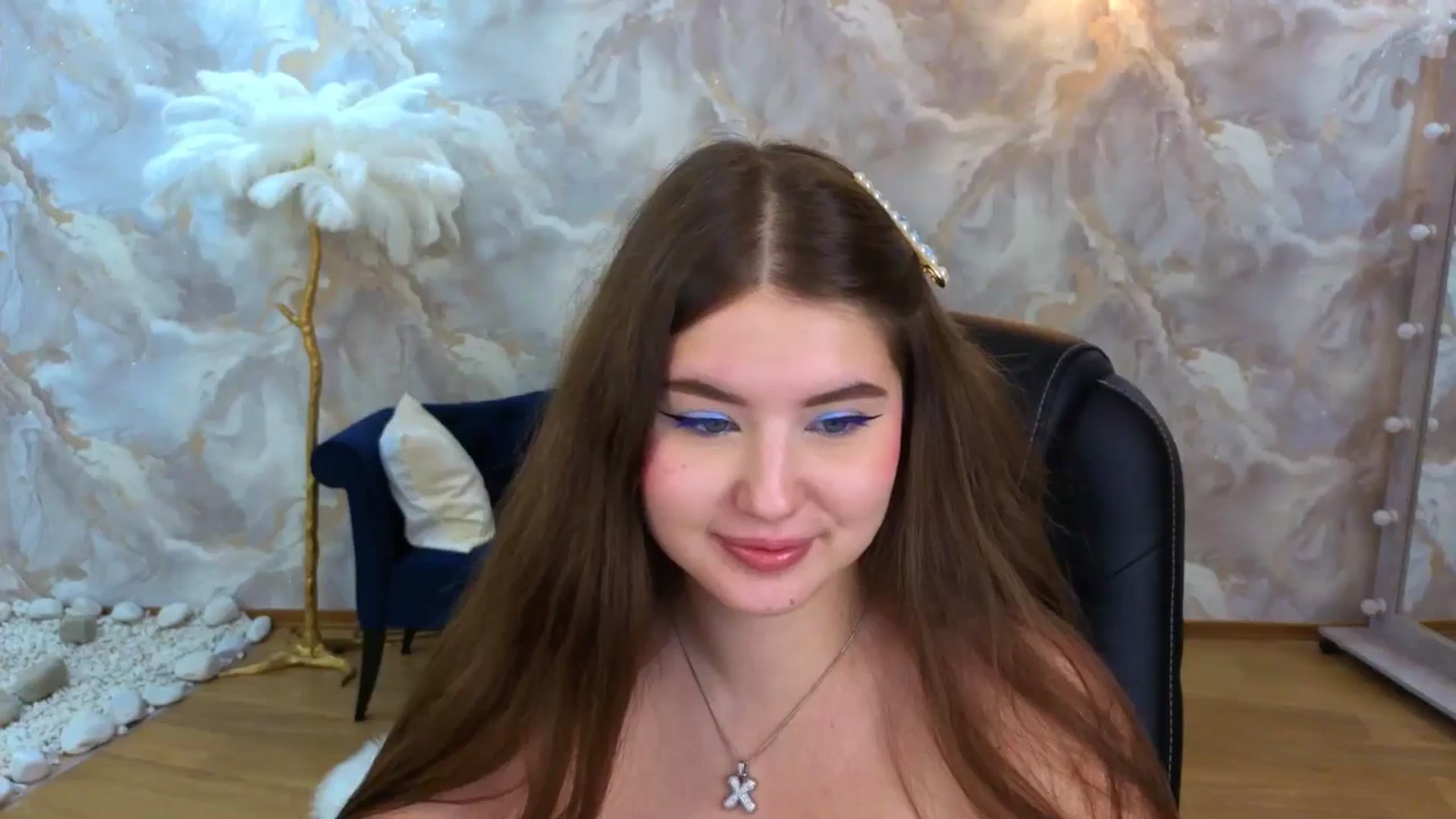 Gallery image thumbnail from AdmireMyEyes's myfreecams stream on, 09/27/2025, 01:02 image 7 of 20