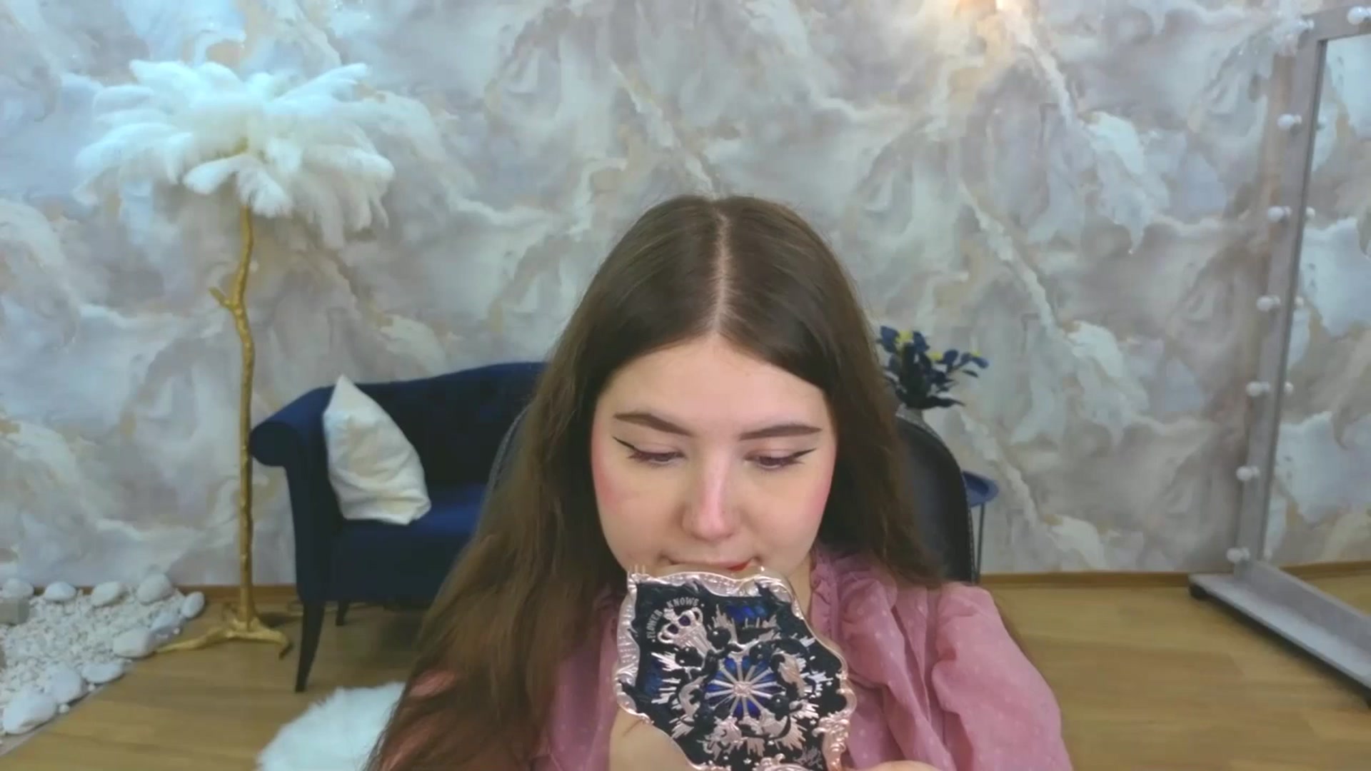 Gallery image thumbnail from AdmireMyEyes's myfreecams stream on, 09/28/2025, 18:32 image 8 of 20
