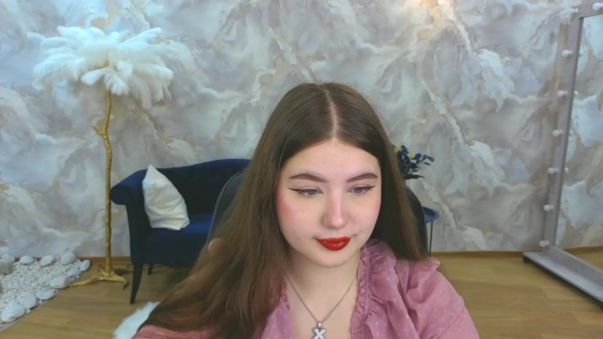 Gallery image thumbnail from AdmireMyEyes's myfreecams stream on, 09/28/2025, 18:32 image 10 of 20