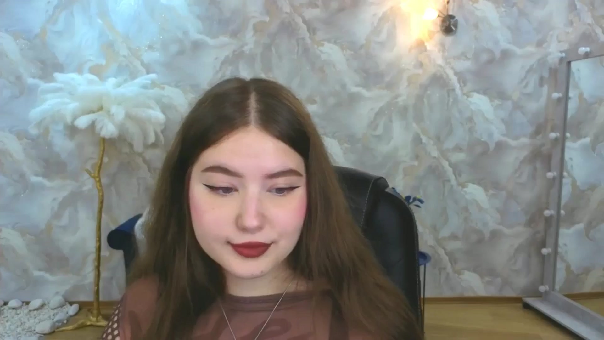 Gallery image thumbnail from AdmireMyEyes's myfreecams stream on, 09/30/2025, 19:36 image 3 of 20