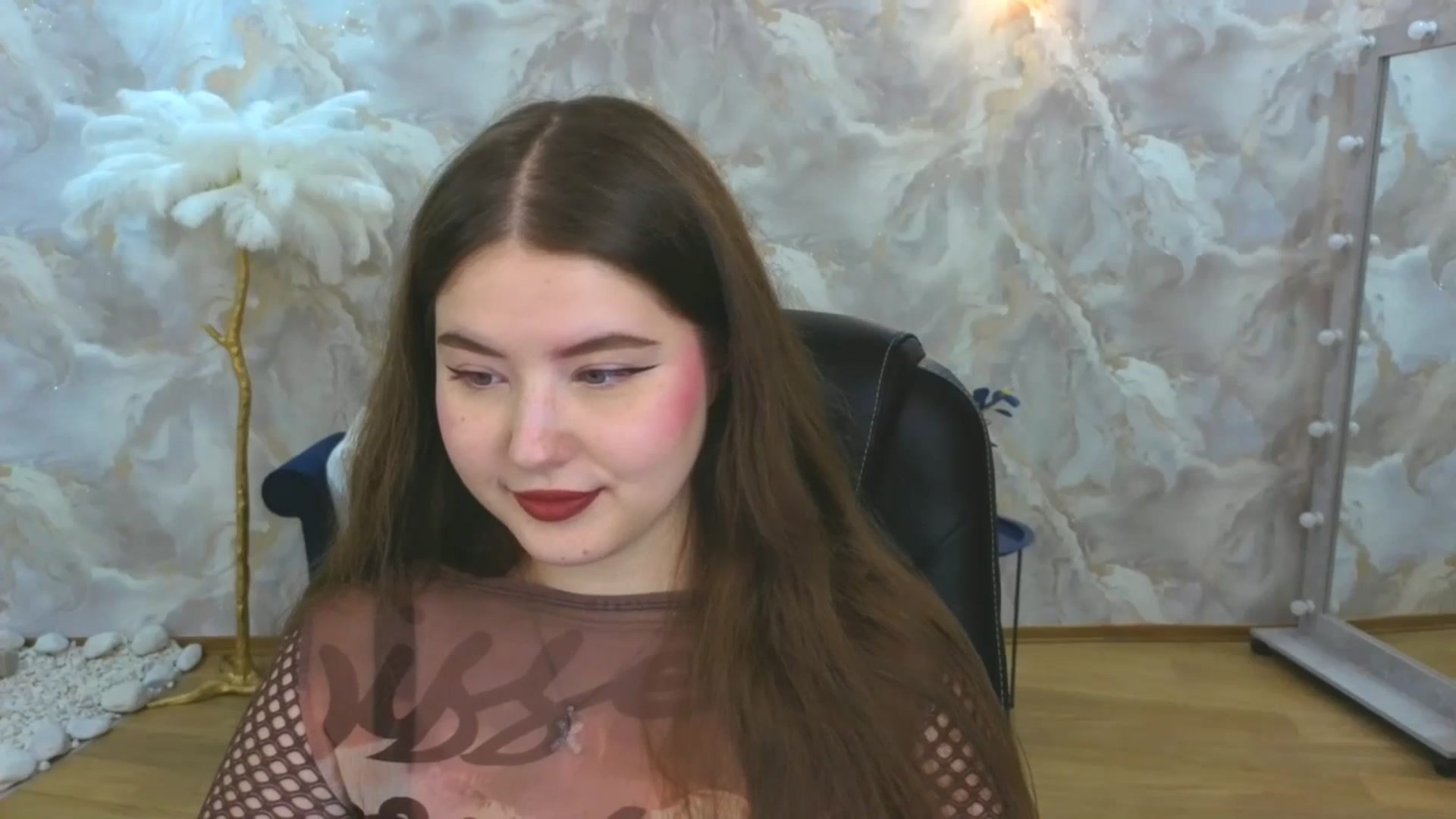 Gallery image thumbnail from AdmireMyEyes's myfreecams stream on, 09/30/2025, 19:36 image 16 of 20