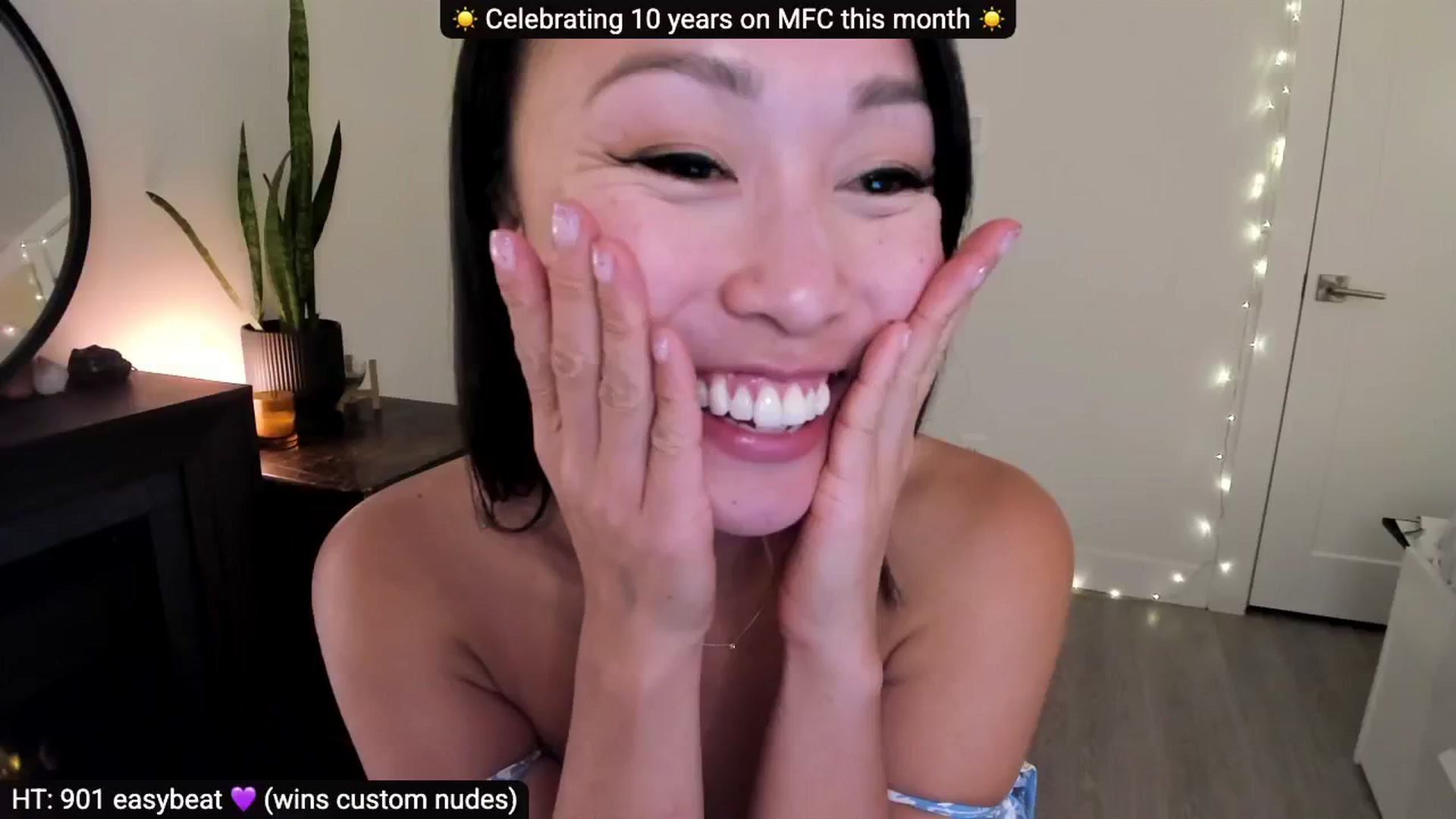 Gallery image thumbnail from Adorable10yrs's myfreecams stream on, 04/23/2025, 04:27 image 9 of 20