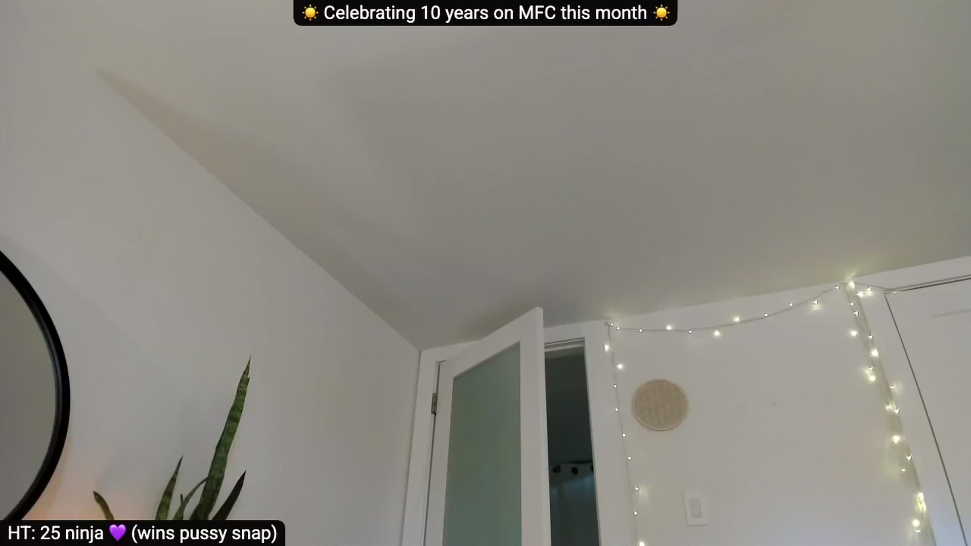 Gallery image thumbnail from Adorable10yrs's myfreecams stream on, 04/25/2025, 20:19 image 7 of 20