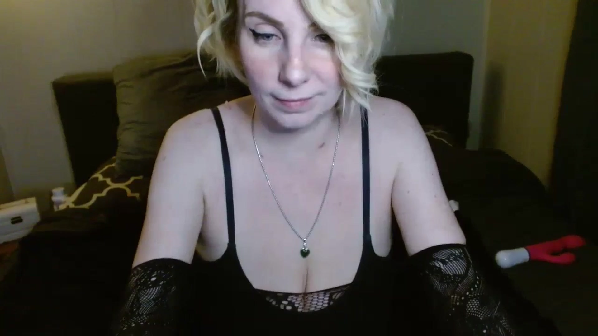 Gallery image thumbnail from AdorableCasey's myfreecams stream on, 02/16/2024, 21:07 image 8 of 20