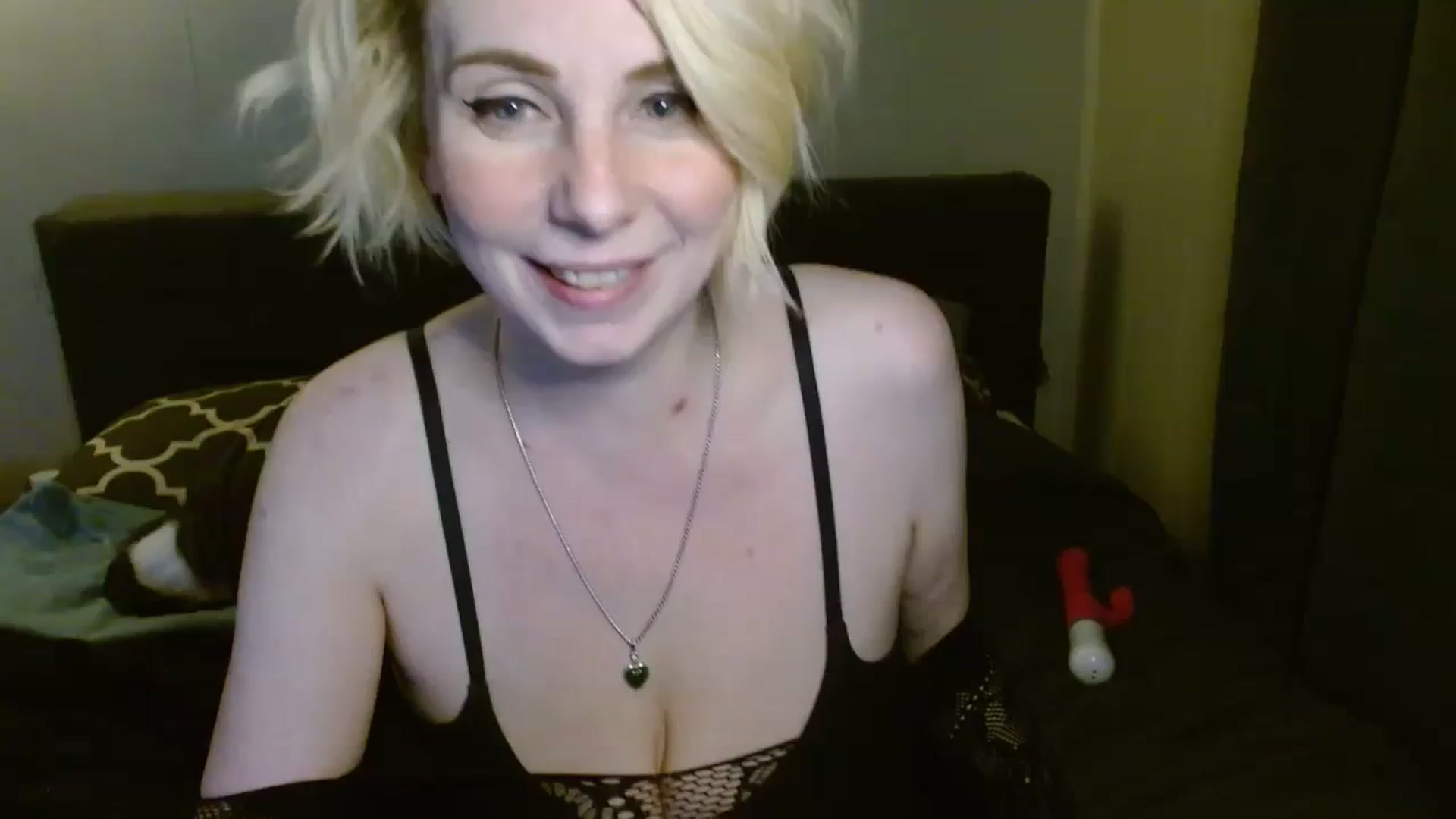 Gallery image thumbnail from AdorableCasey's myfreecams stream on, 02/17/2024, 20:26 image 14 of 20