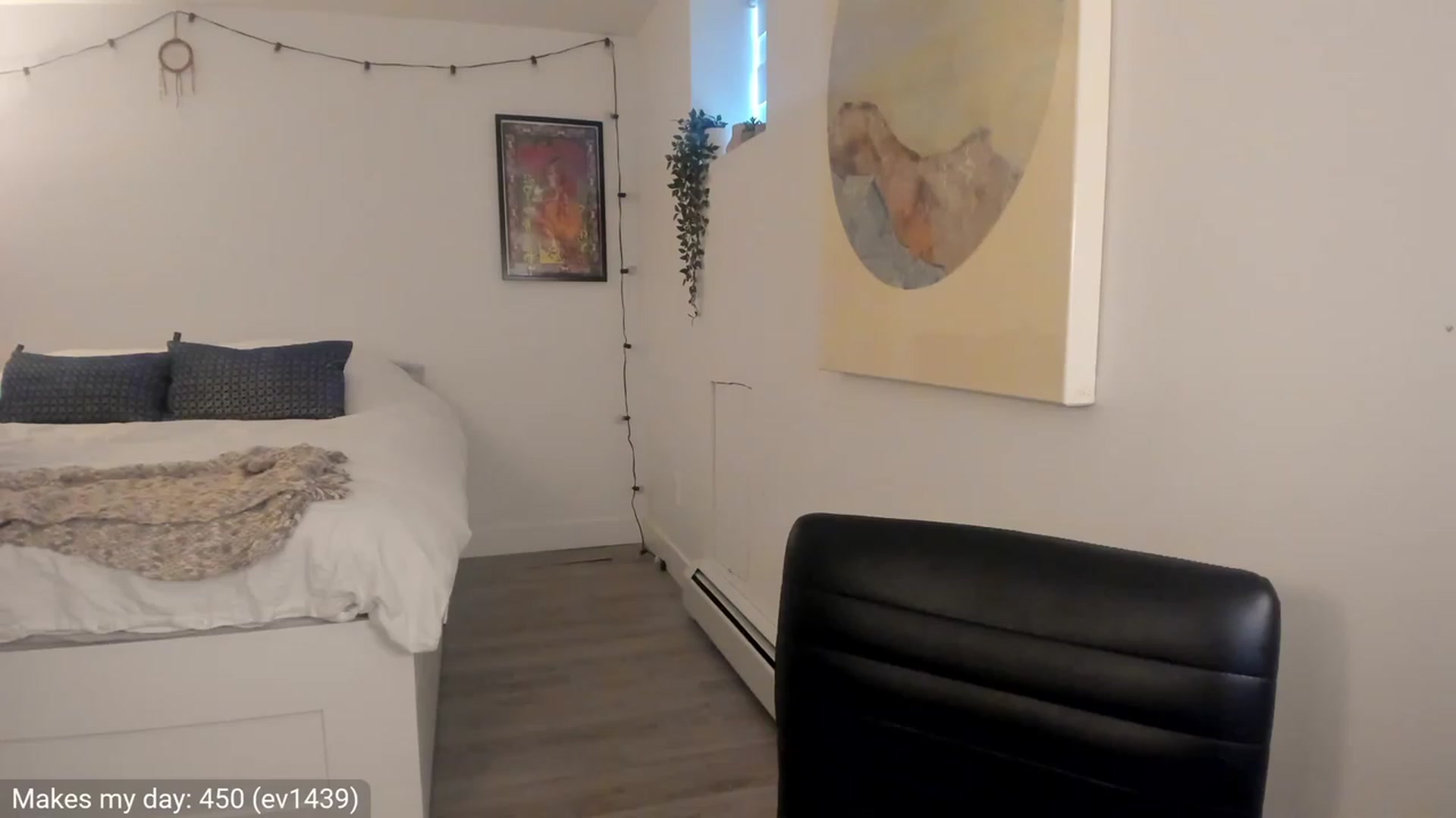 Gallery image thumbnail from AdorableDee's myfreecams stream on, 12/07/2022, 20:49 image 7 of 20