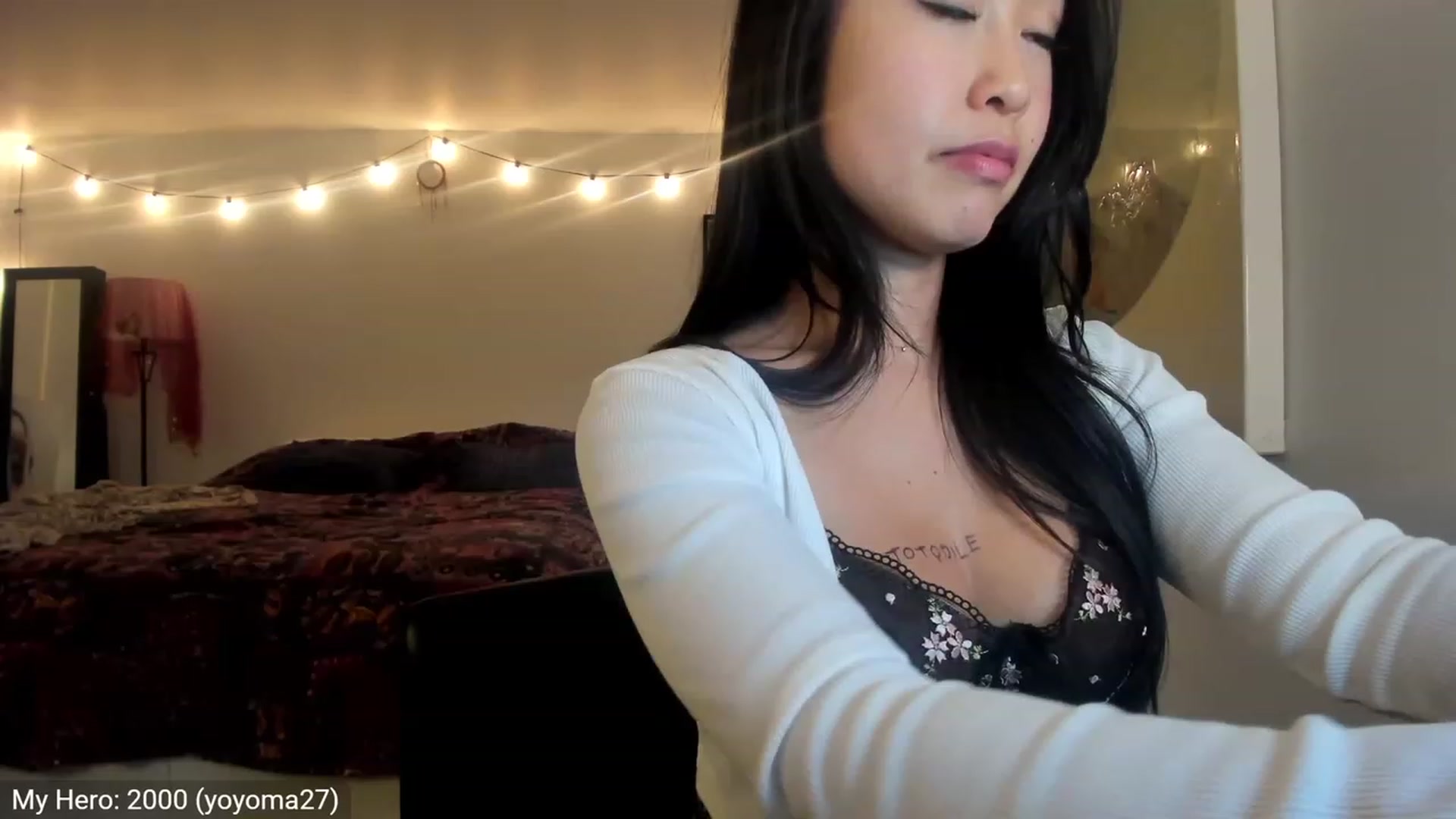 Gallery image thumbnail from AdorableDee's myfreecams stream on, 12/18/2022, 24:03 image 14 of 20