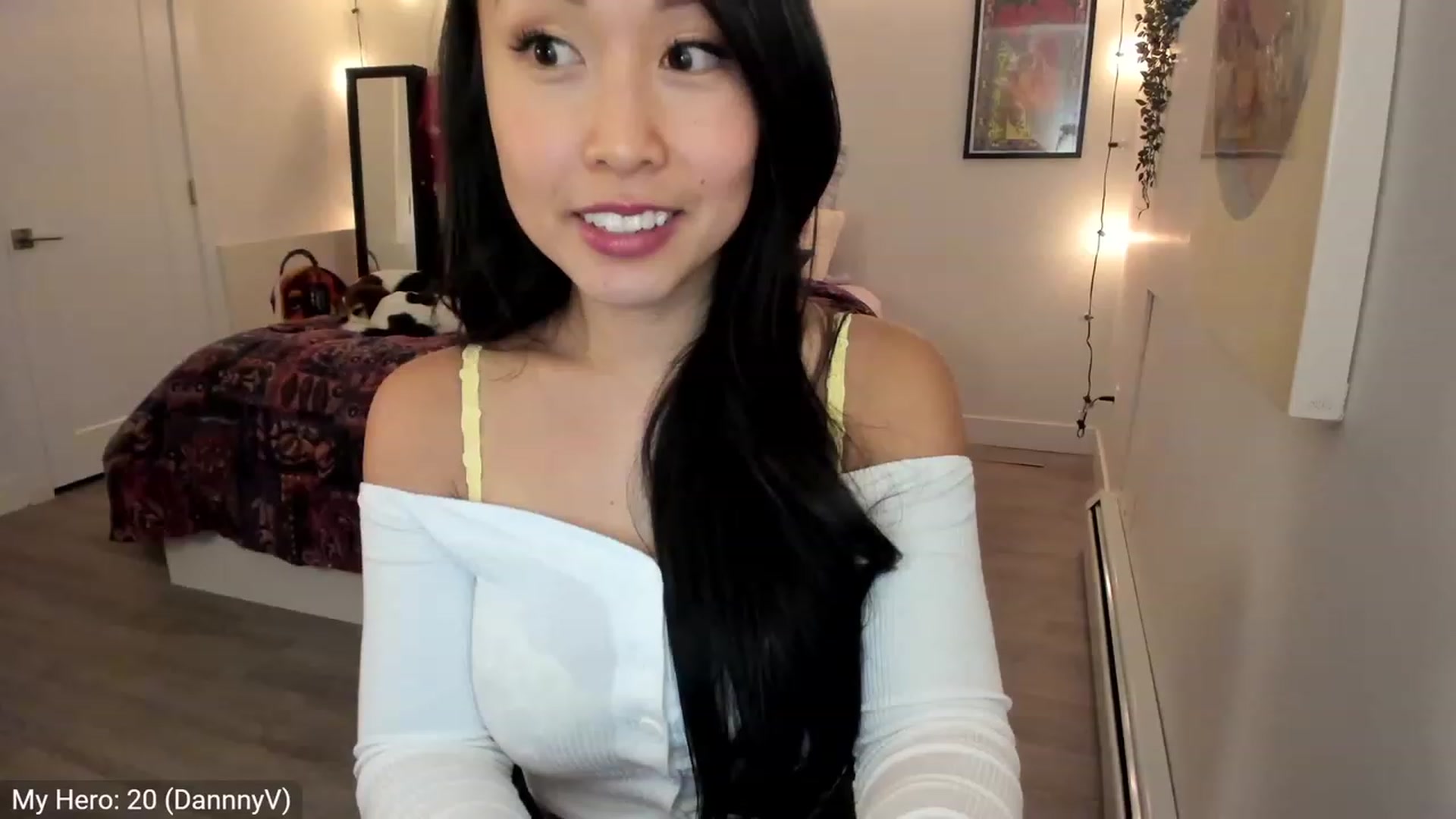 Gallery image thumbnail from AdorableDee's myfreecams stream on, 01/04/2023, 20:12 image 1 of 20