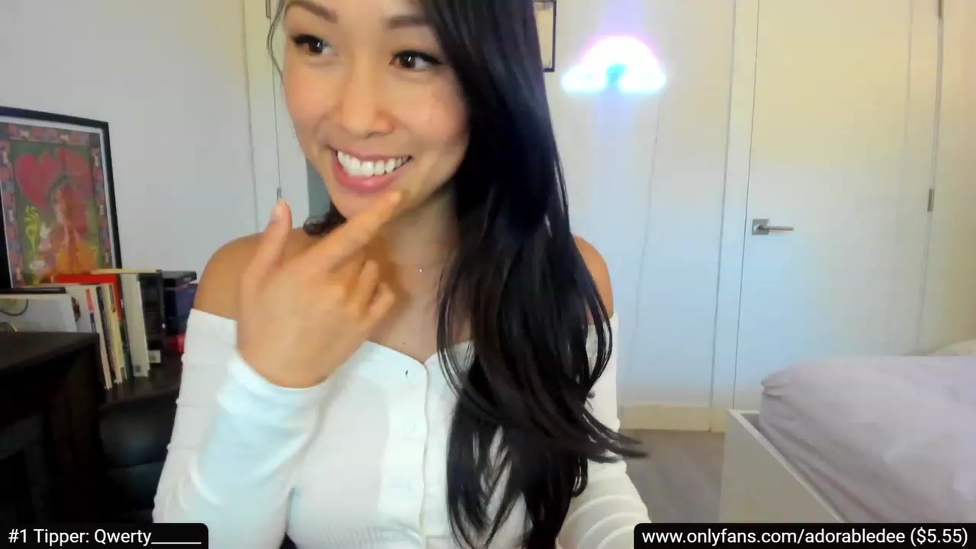 Gallery image thumbnail from AdorableDee's myfreecams stream on, 07/01/2023, 20:10 image 10 of 20